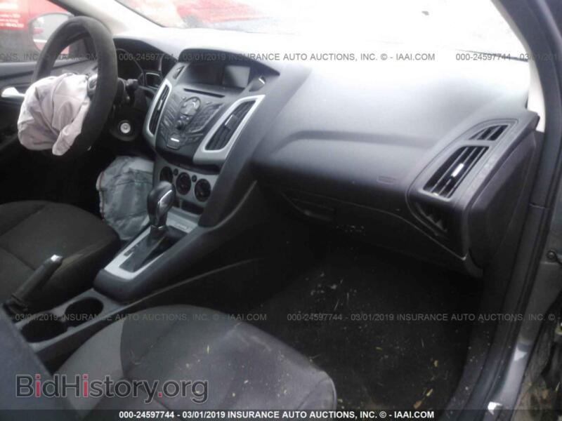 2013 Ford FOCUS (VIN 1FADP3F23DL215969) — photo 5 of 10