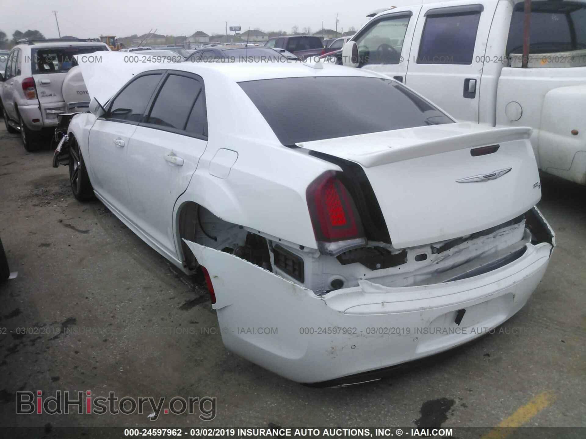 2018 CHRYSLER 300 - VIN: 2C3CCABGXJH244986 - Фото 3