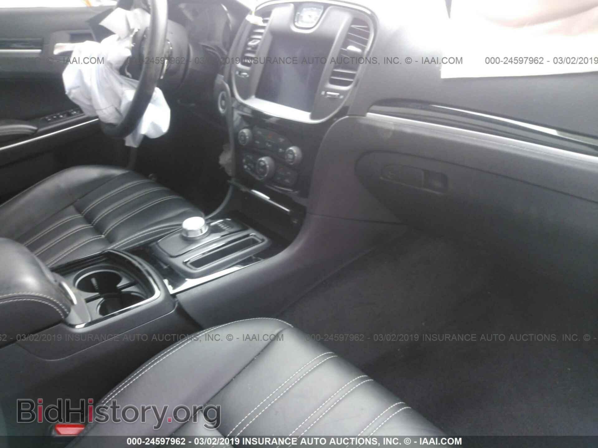 2018 CHRYSLER 300 - VIN: 2C3CCABGXJH244986 - Фото 5
