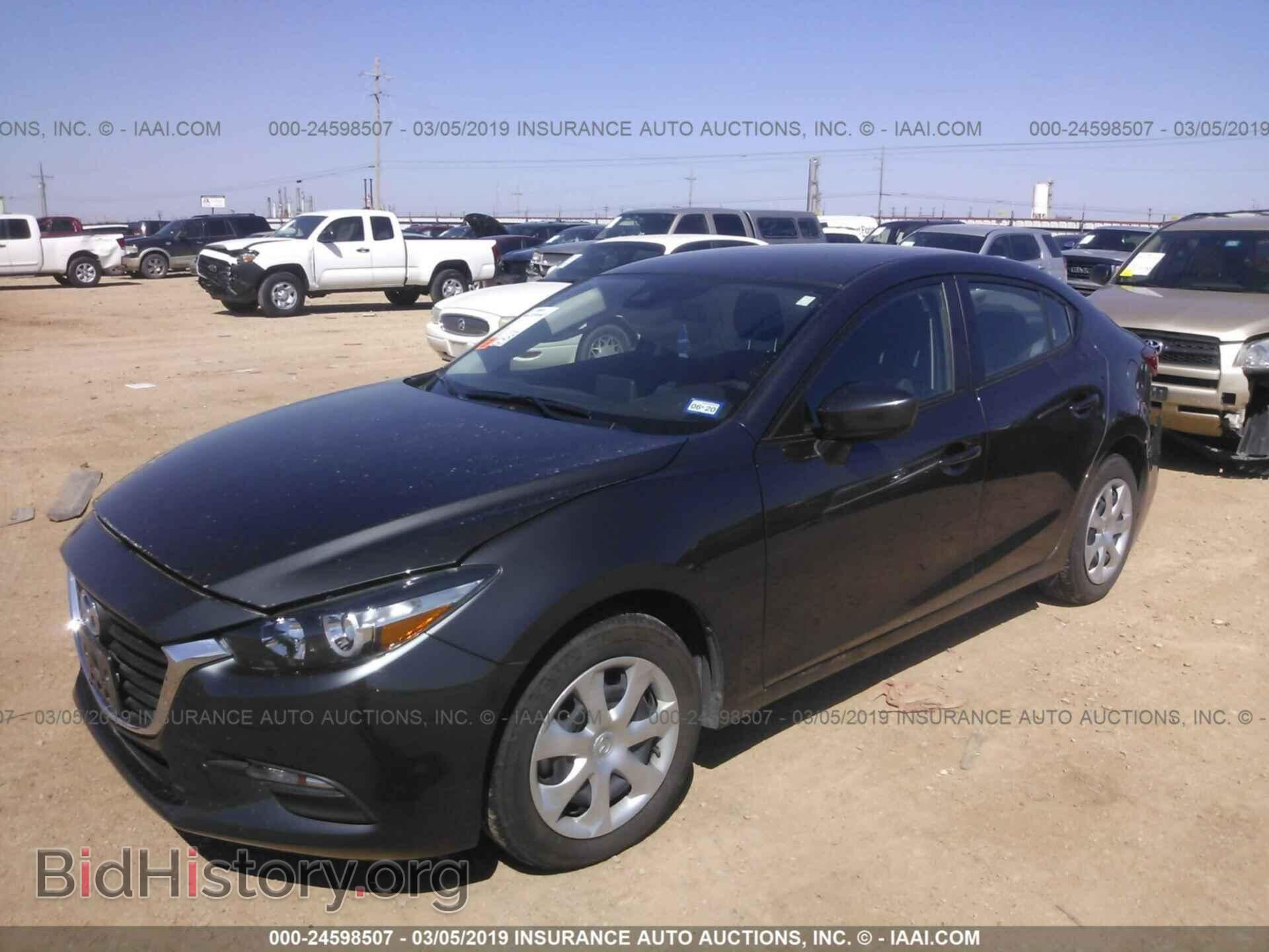 2018 MAZDA 3 - VIN: 3MZBN1U72JM223272 - Фото 2