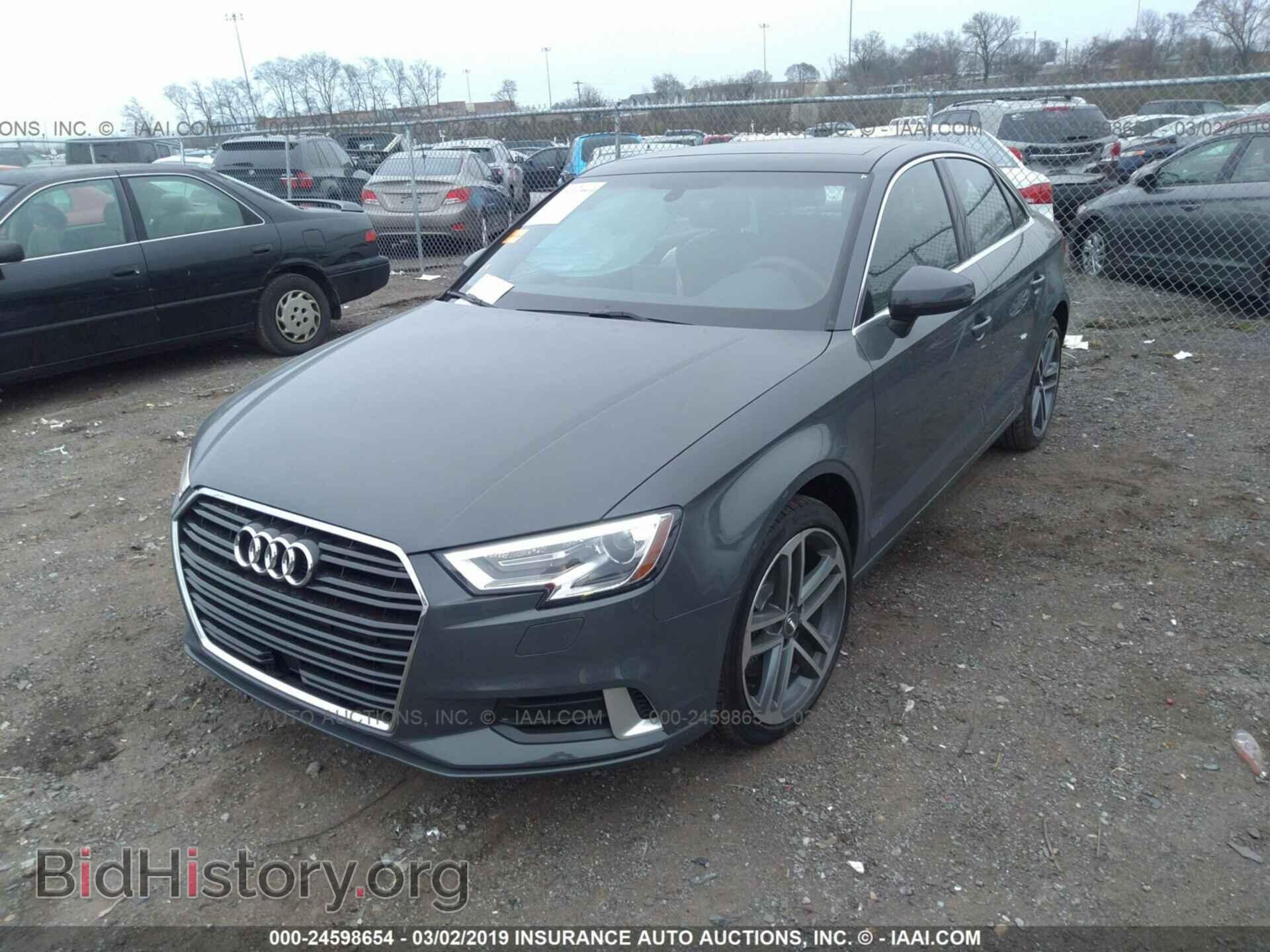 2019 AUDI A3 - VIN: WAUAUGFF2K1011248 - Фото 2