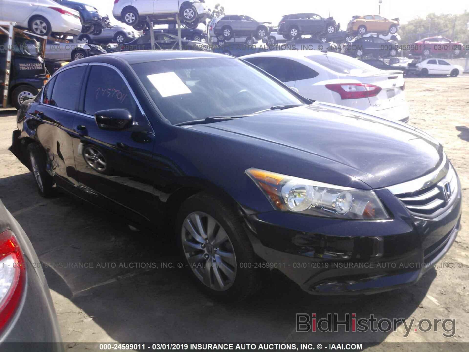 Photo 1HGCP2F75CA184666 - HONDA ACCORD 2012