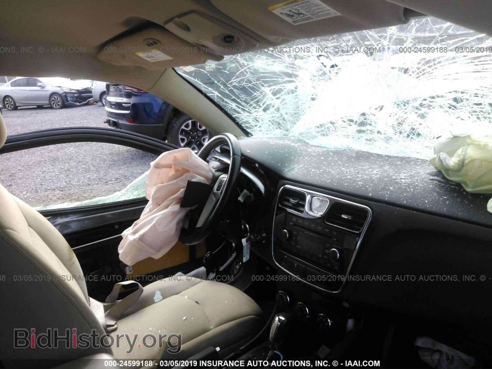 2012 CHRYSLER 200 - VIN: 1C3CCBBG3CN205219 - Фото 5