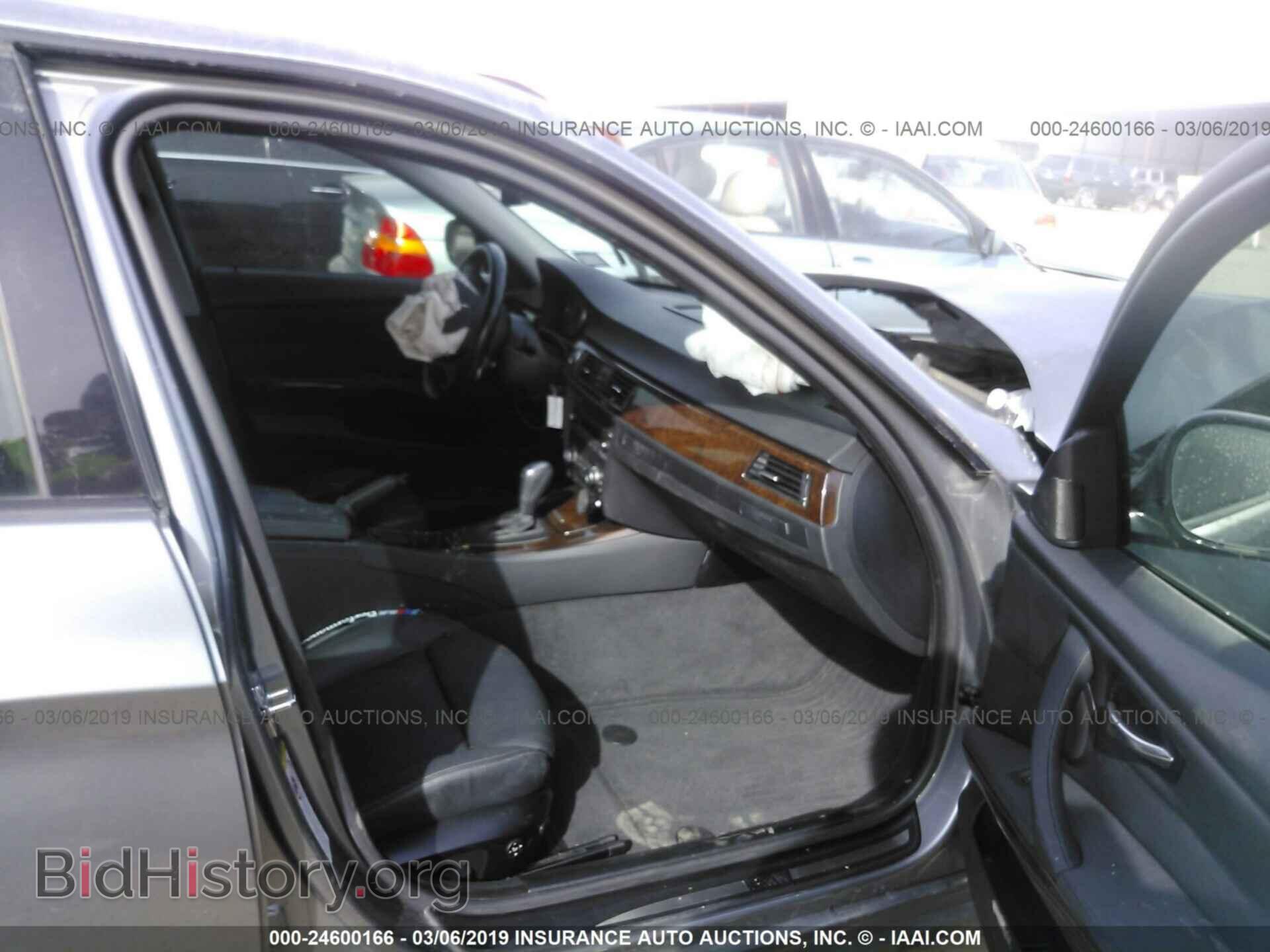 2009 BMW 335 - VIN: WBAPM77589NL87374 - Фото 5