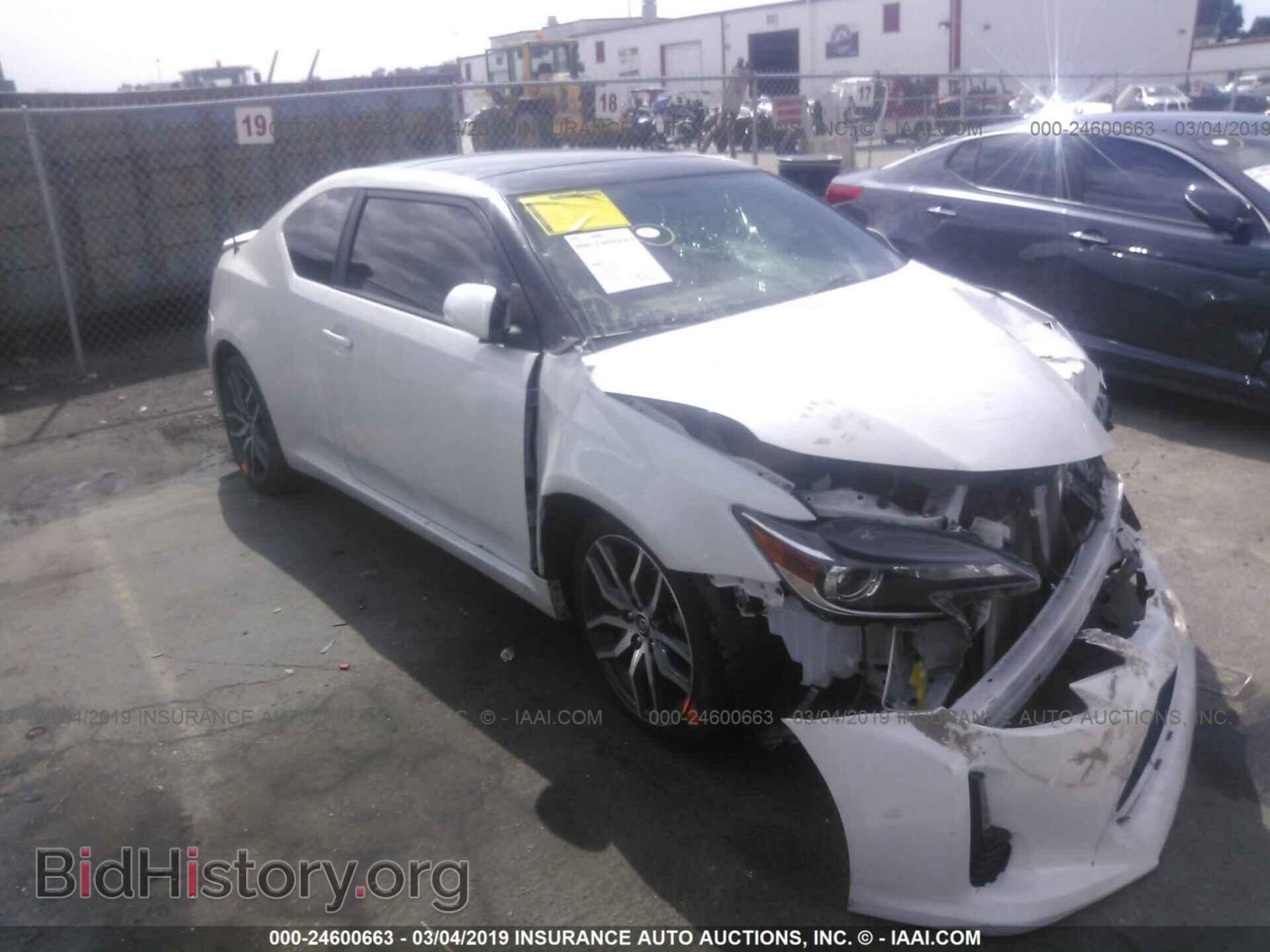Фотография JTKJF5C74F3091833 - TOYOTA SCION TC 2015