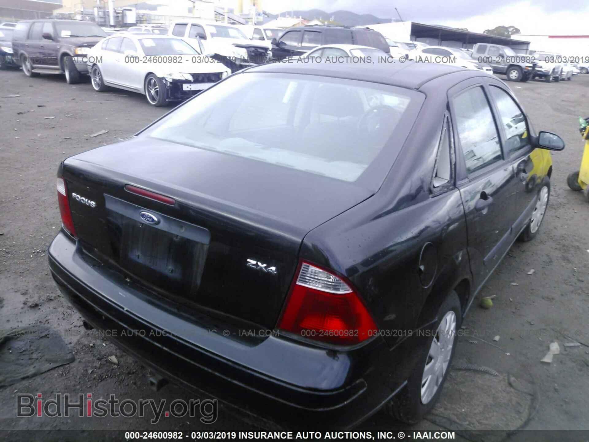 2005 FORD FOCUS - VIN: 1FAFP34N75W129991 - Фото 4