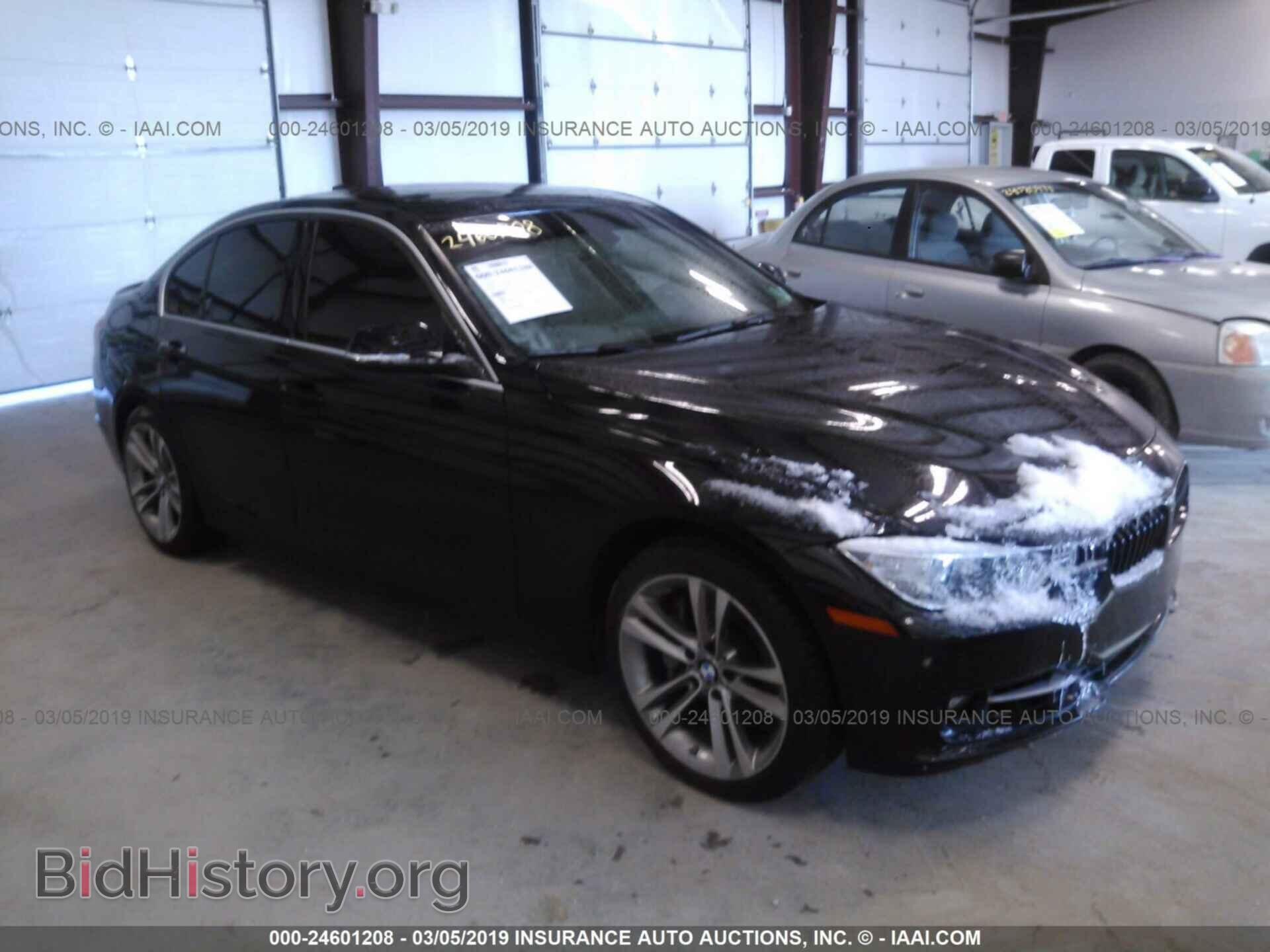 Photo WBA3B9C51FF589341 - BMW 335 2015