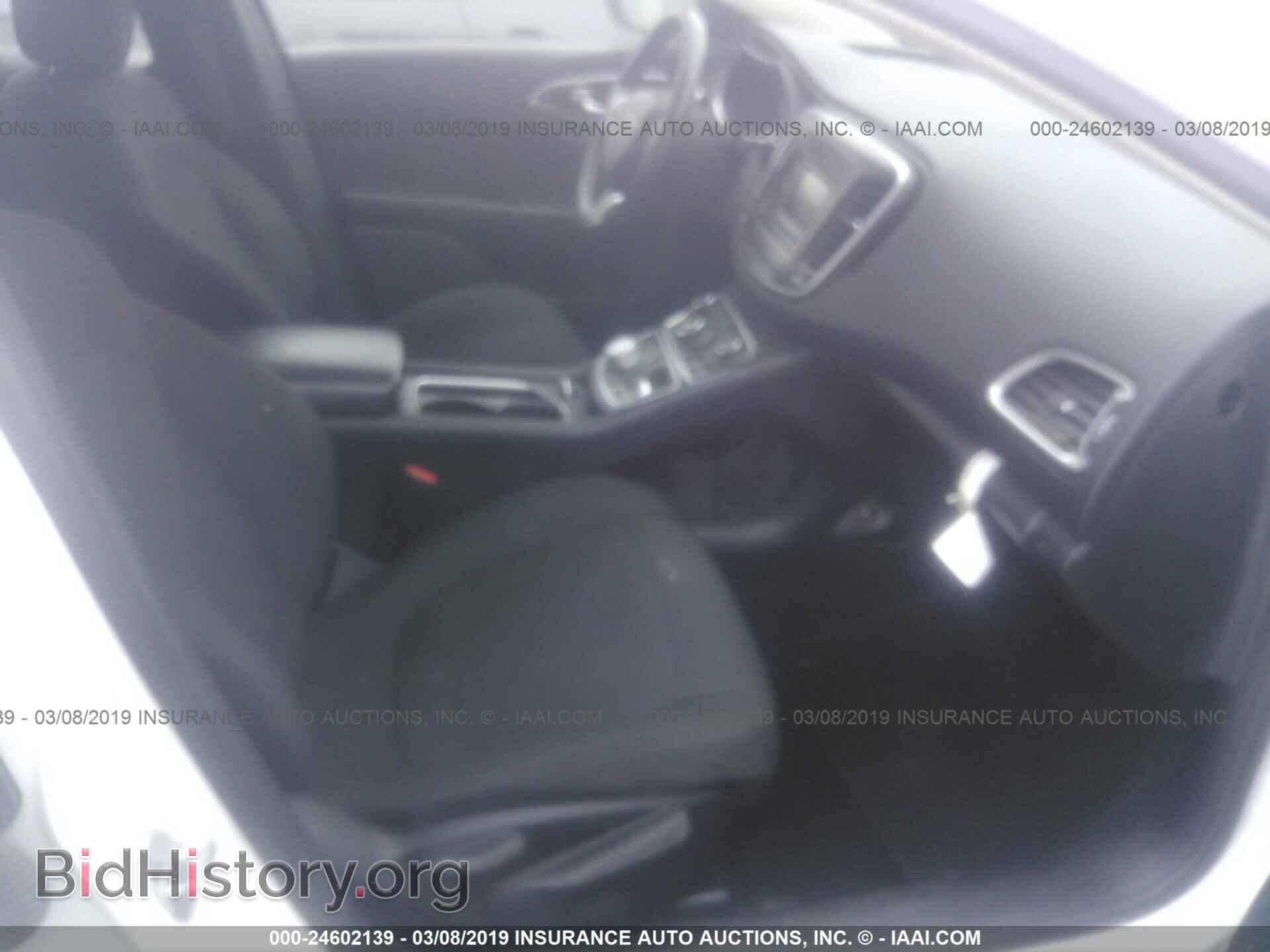 2016 CHRYSLER 200 - VIN: 1C3CCCAB0GN144252 - Фото 5