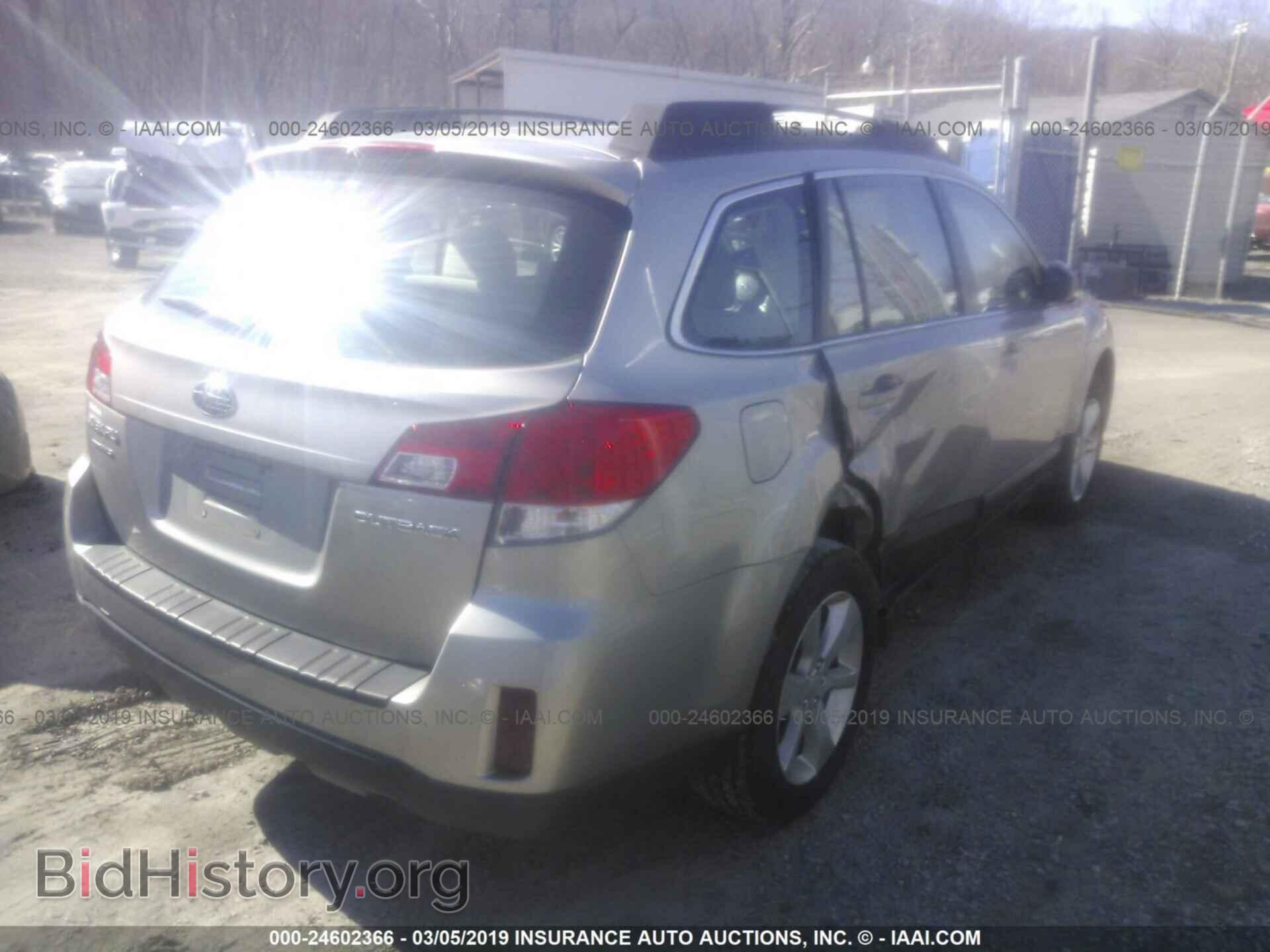 2014 SUBARU OUTBACK - VIN: 4S4BRCAC0E3254480 - Photo 4