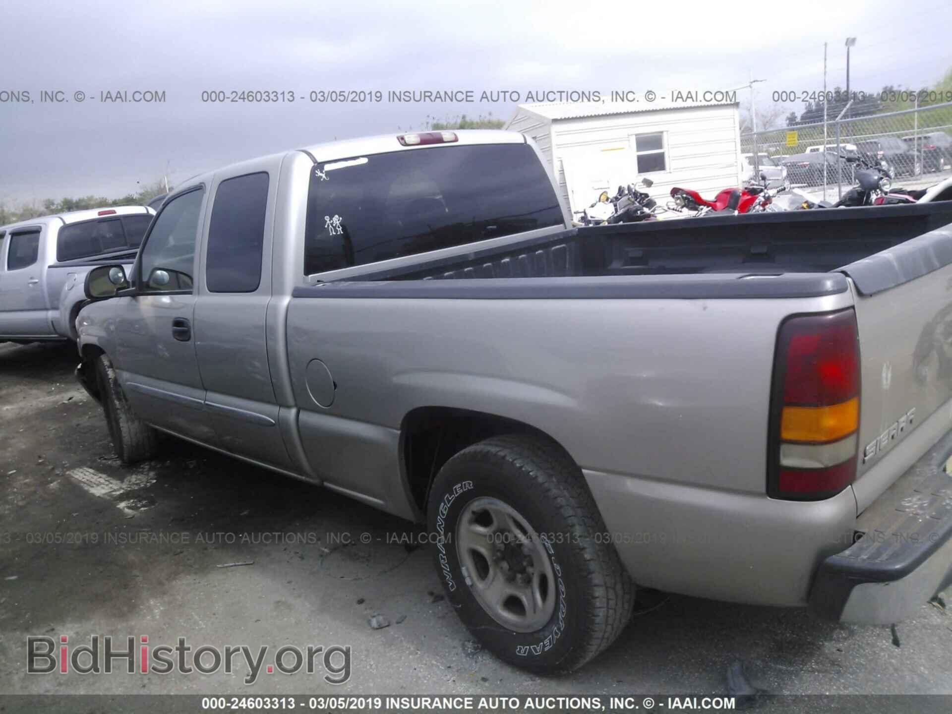 2003 GMC NEW SIERRA - VIN: 2GTEC19V231100823 - Фото 3