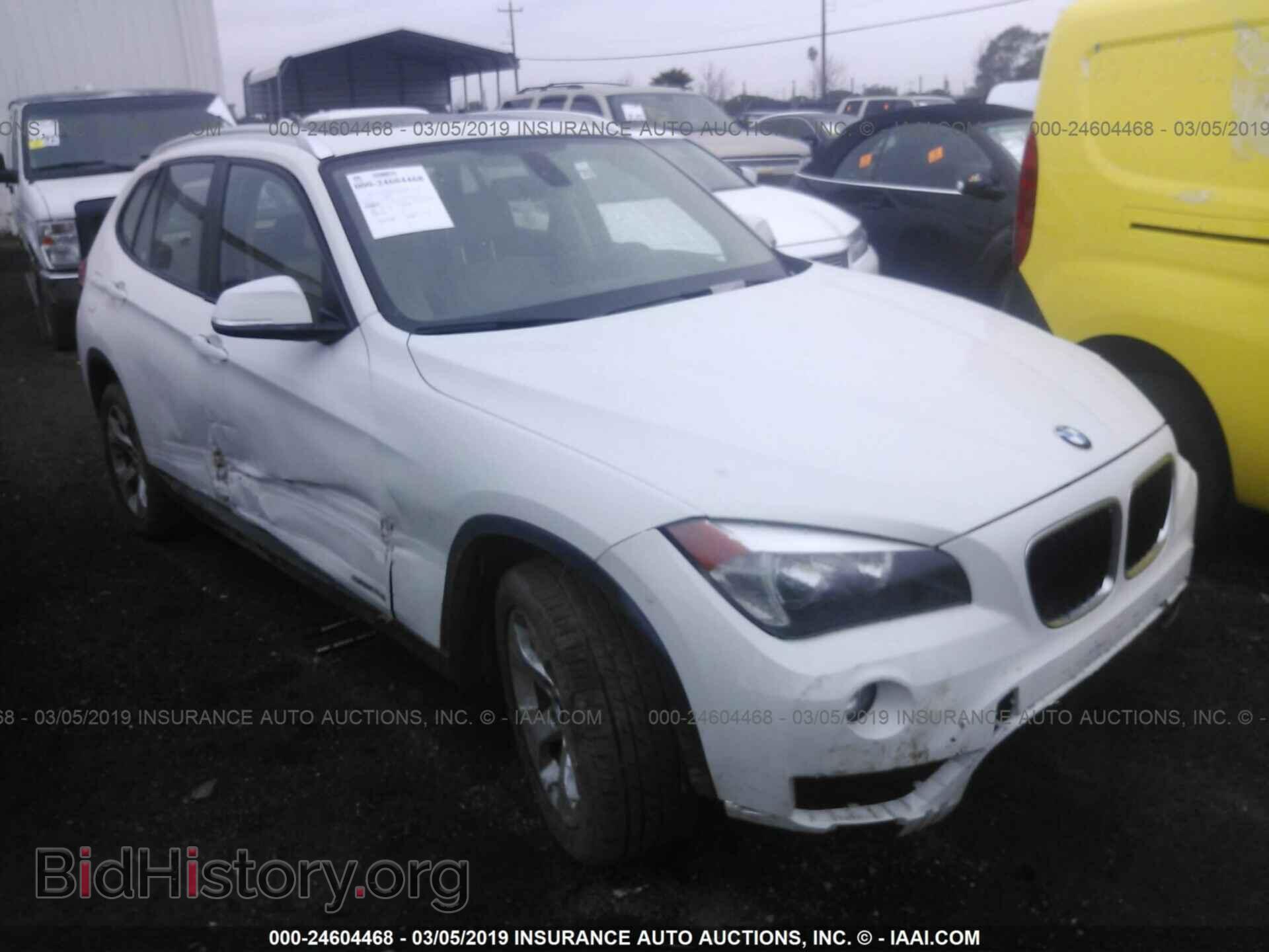 Фотография WBAVM1C52DVW41132 - BMW X1 2013