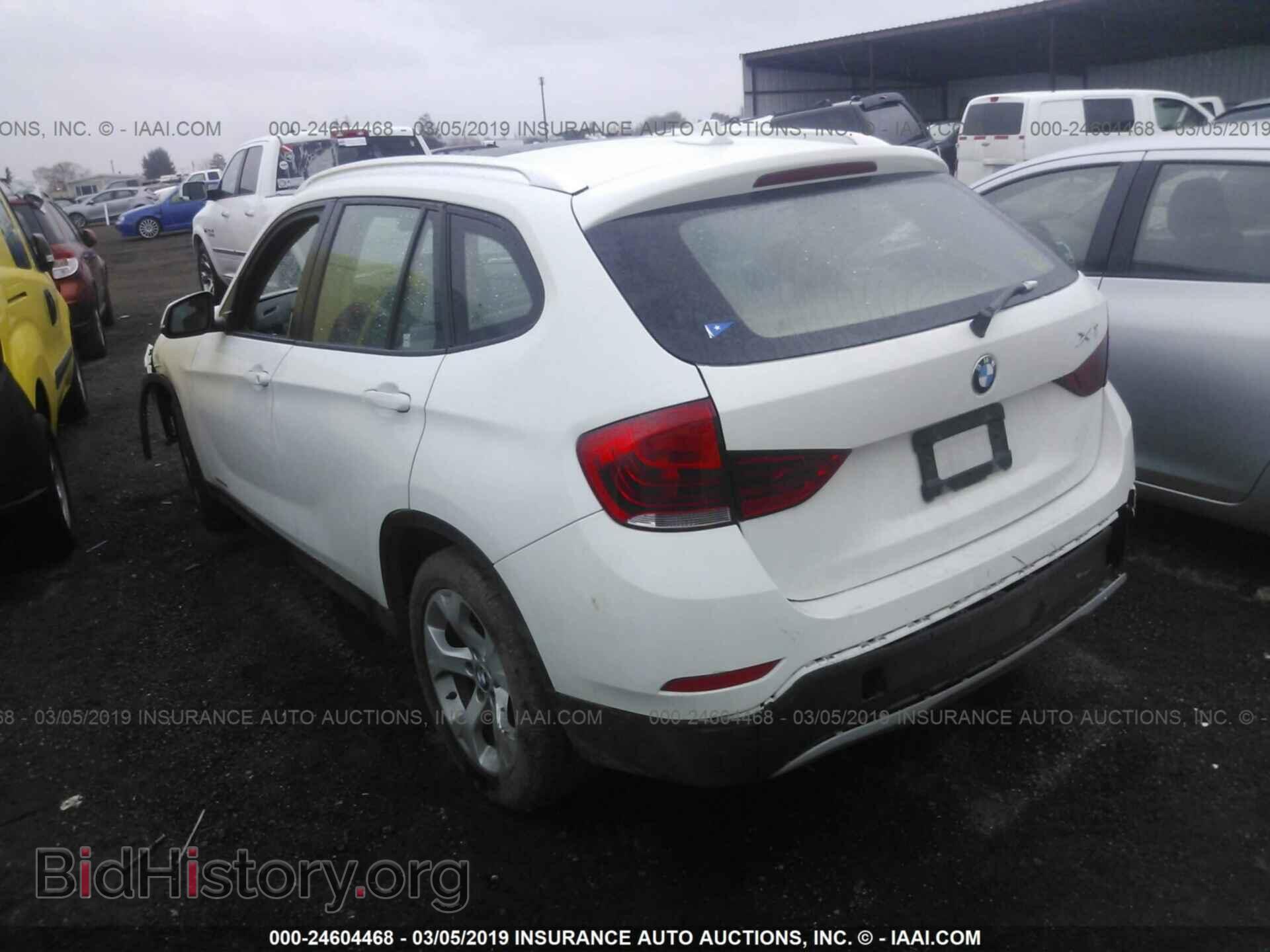 2013 BMW X1 - VIN: WBAVM1C52DVW41132 - Фото 3