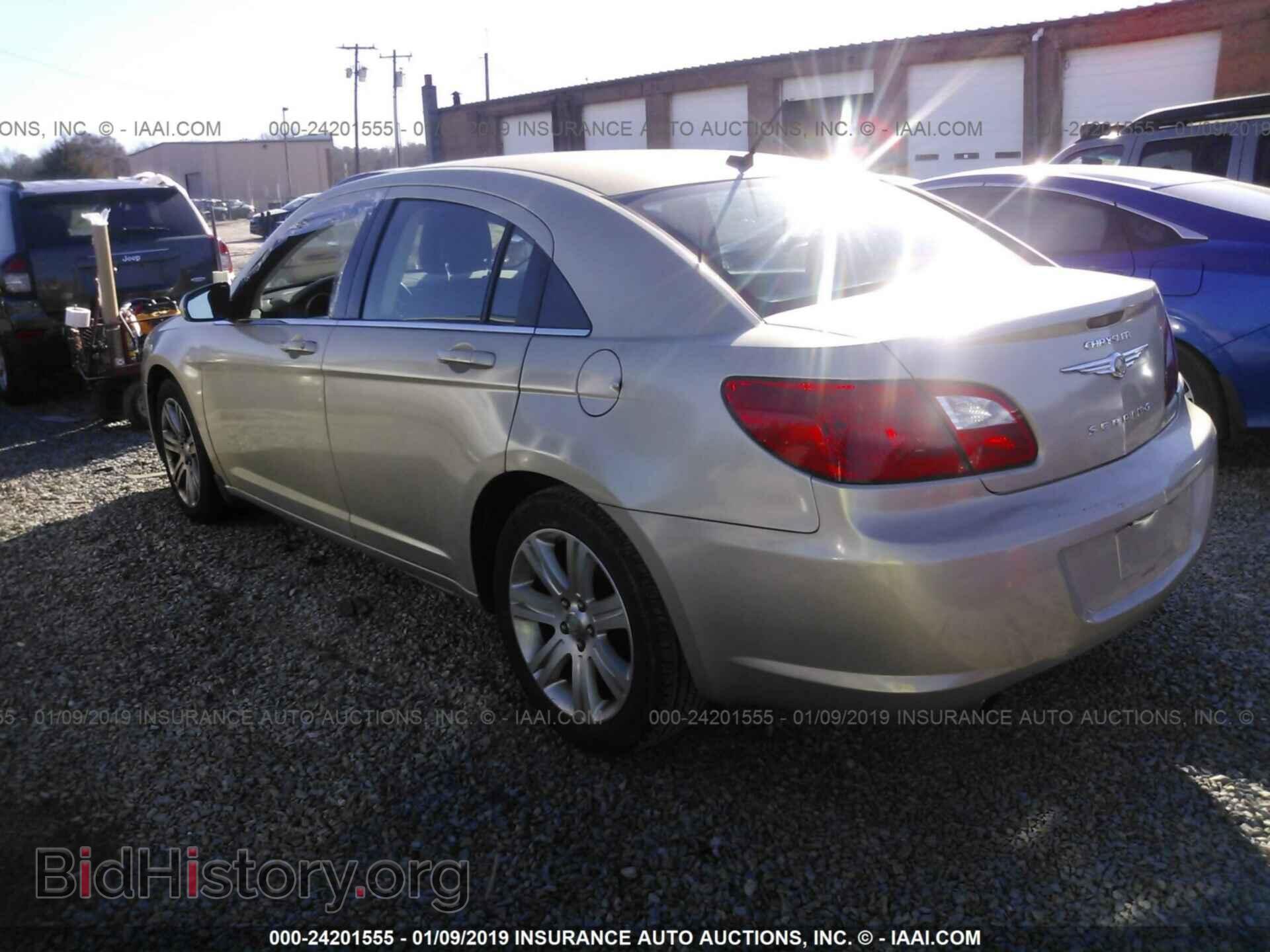 2010 CHRYSLER SEBRING - VIN: 1C3CC5FV6AN110807 - Photo 3