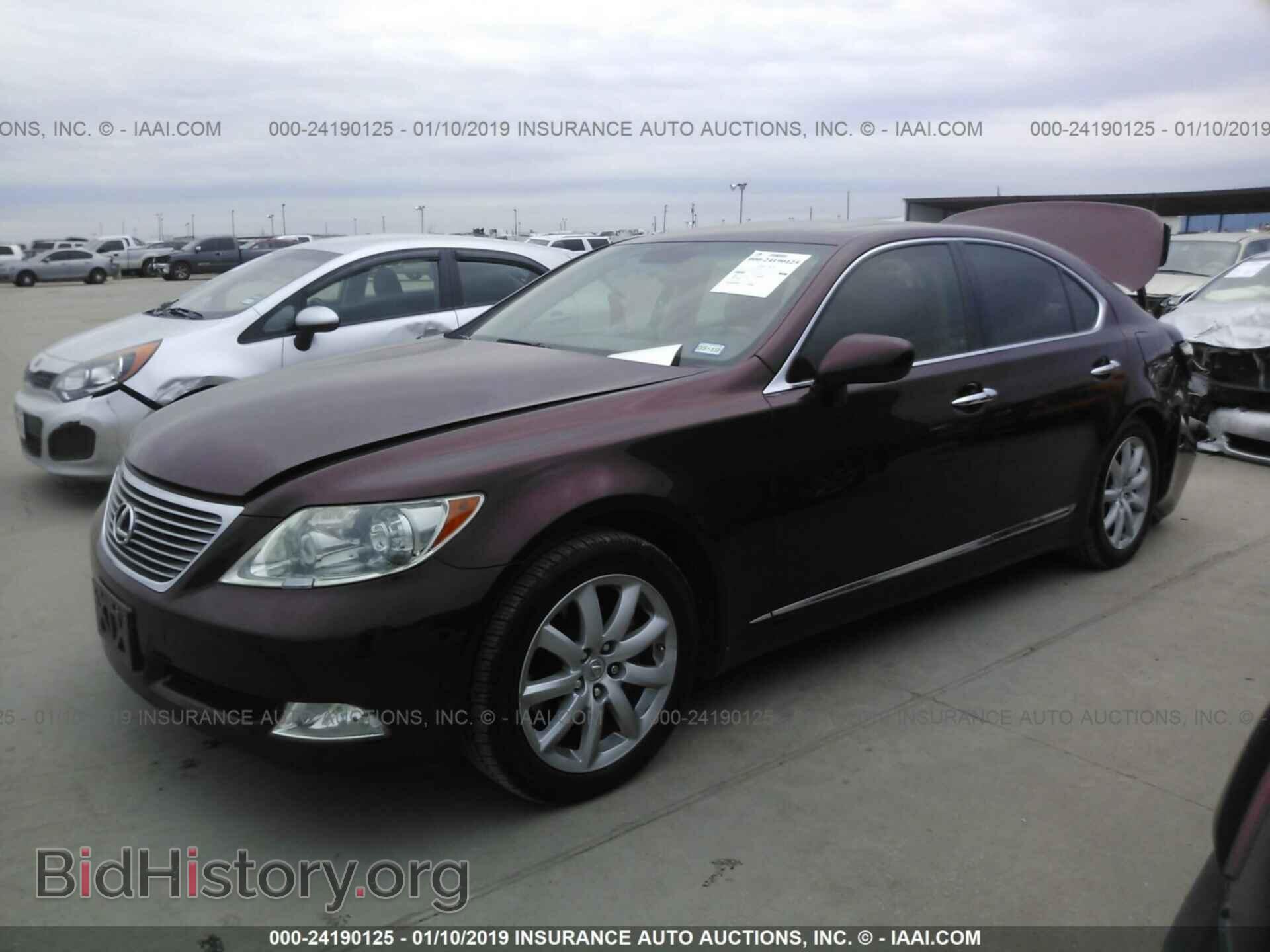 2007 LEXUS LS - VIN: JTHBL46FX75051195 - Photo 2