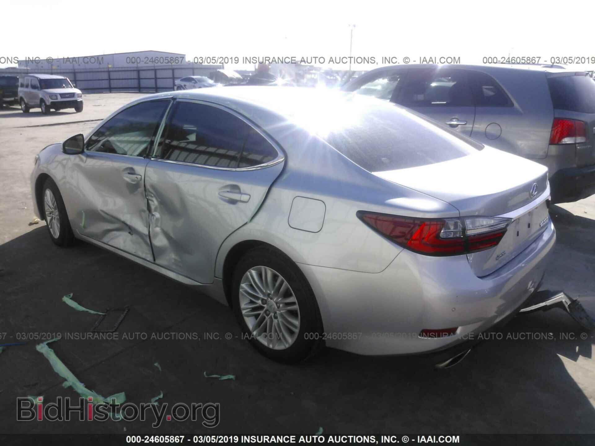 2016 LEXUS ES - VIN: JTHBK1GG2G2212858 - Фото 3