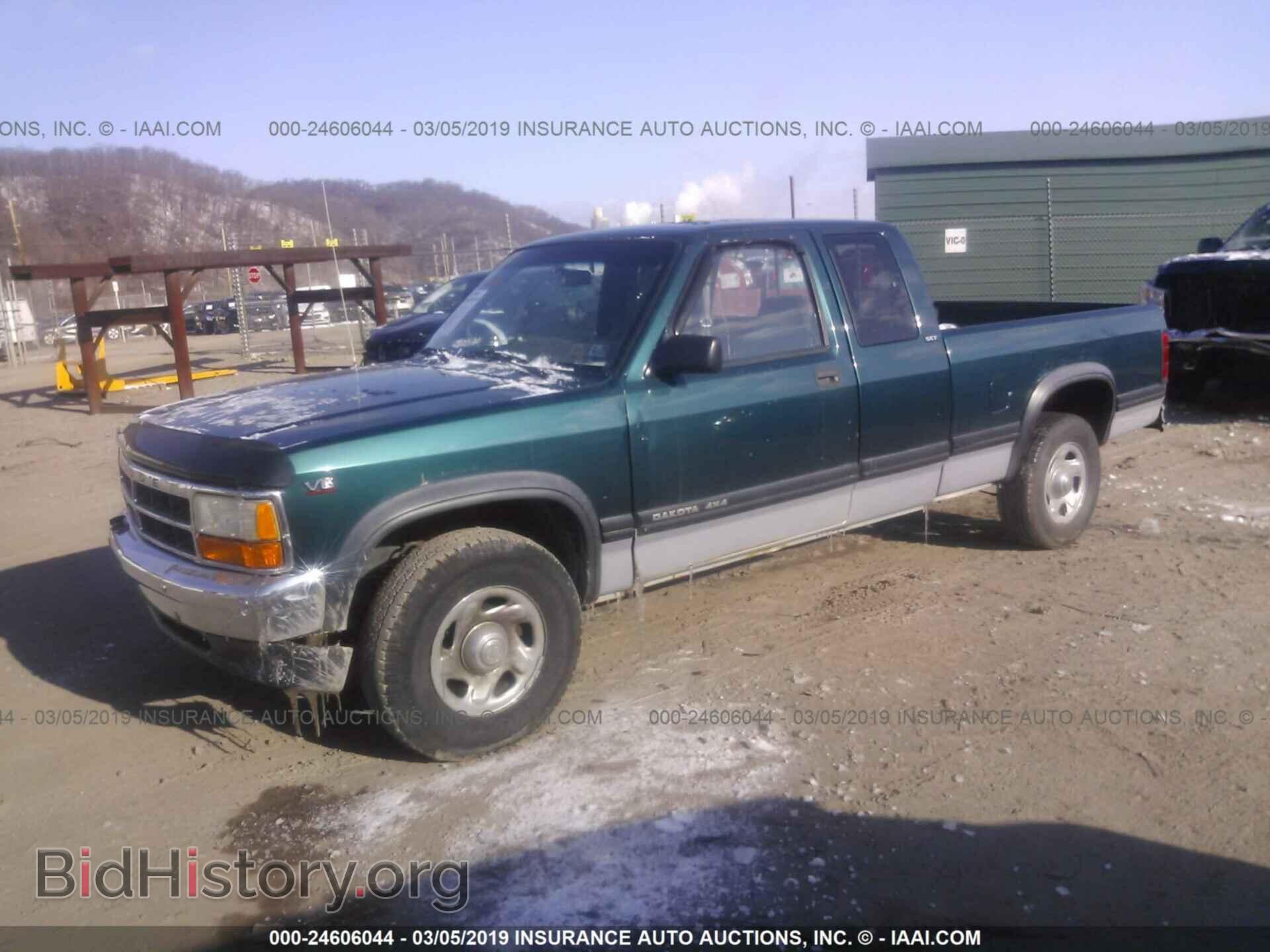 1996 DODGE DAKOTA - VIN: 1B7GG23X7TS585604 - Photo 2