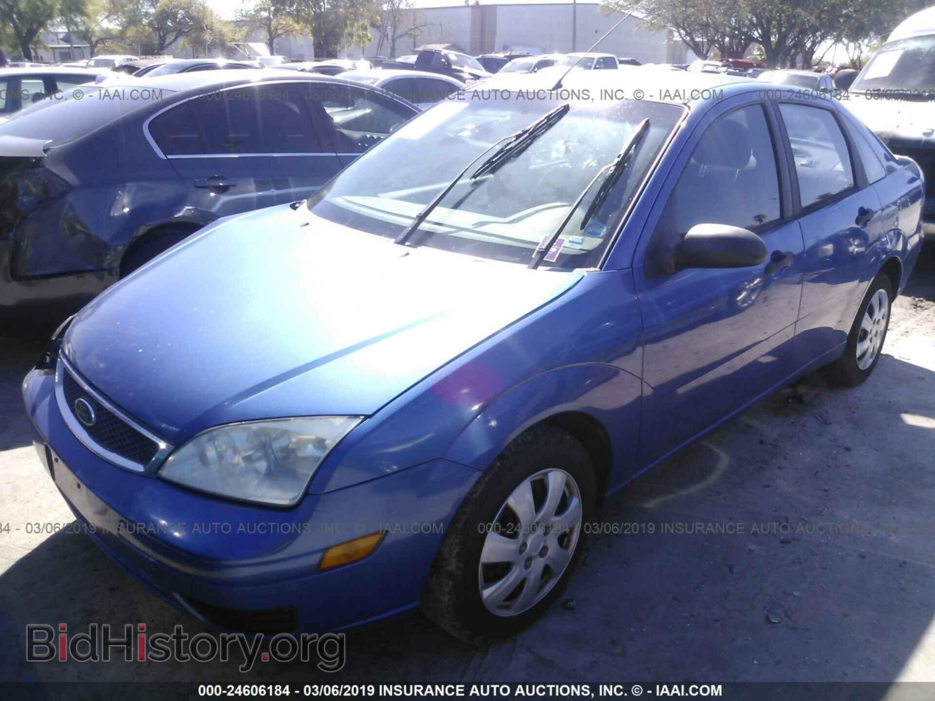 2005 FORD FOCUS - VIN: 1FAFP34N05W173752 - Фото 2