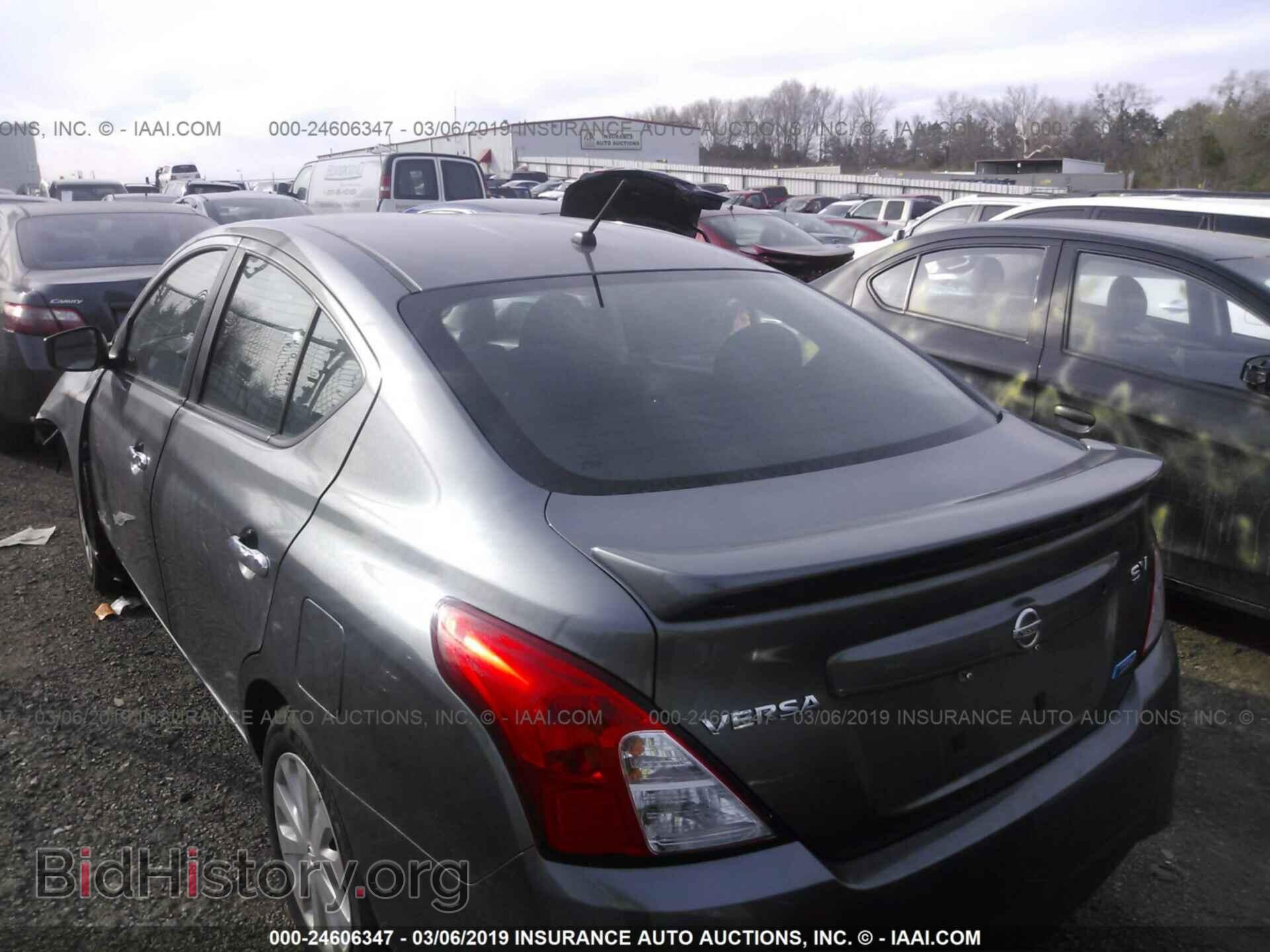 2009 BMW 328 - VIN: WBAPH57519NL79643 - Фото 3