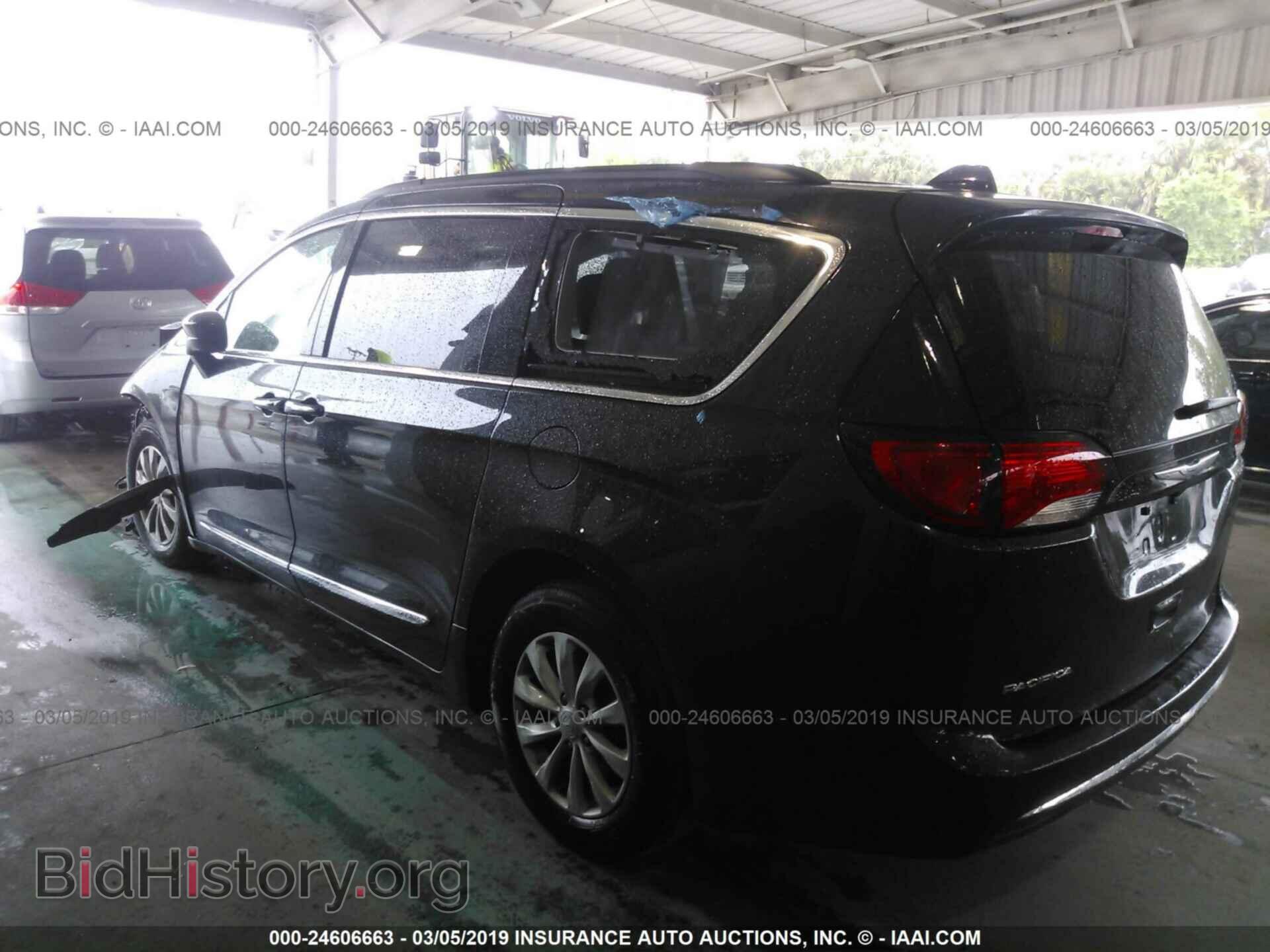 2017 CHRYSLER PACIFICA - VIN: 2C4RC1BG2HR642638 - Фото 3