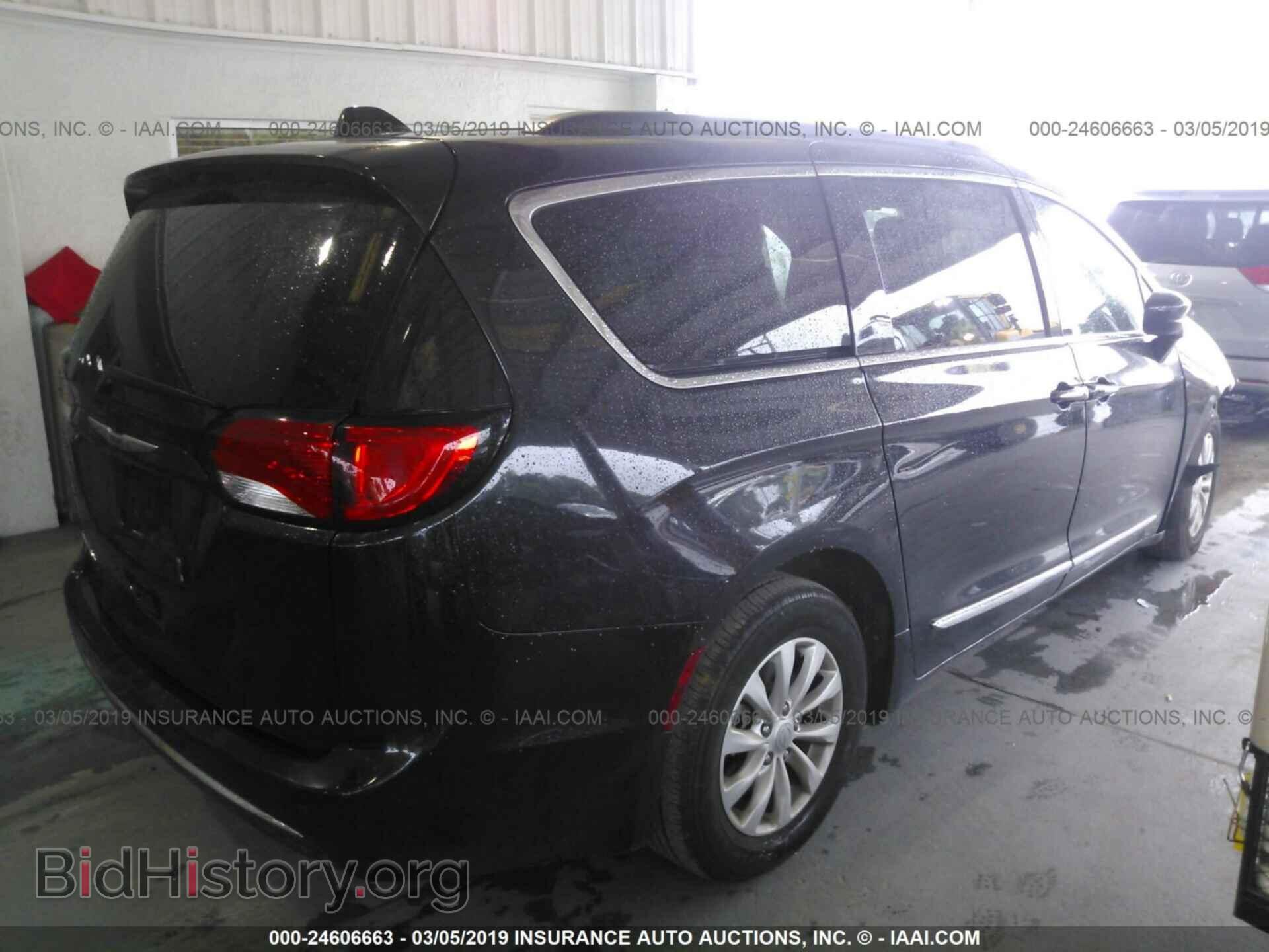 2017 CHRYSLER PACIFICA - VIN: 2C4RC1BG2HR642638 - Фото 4