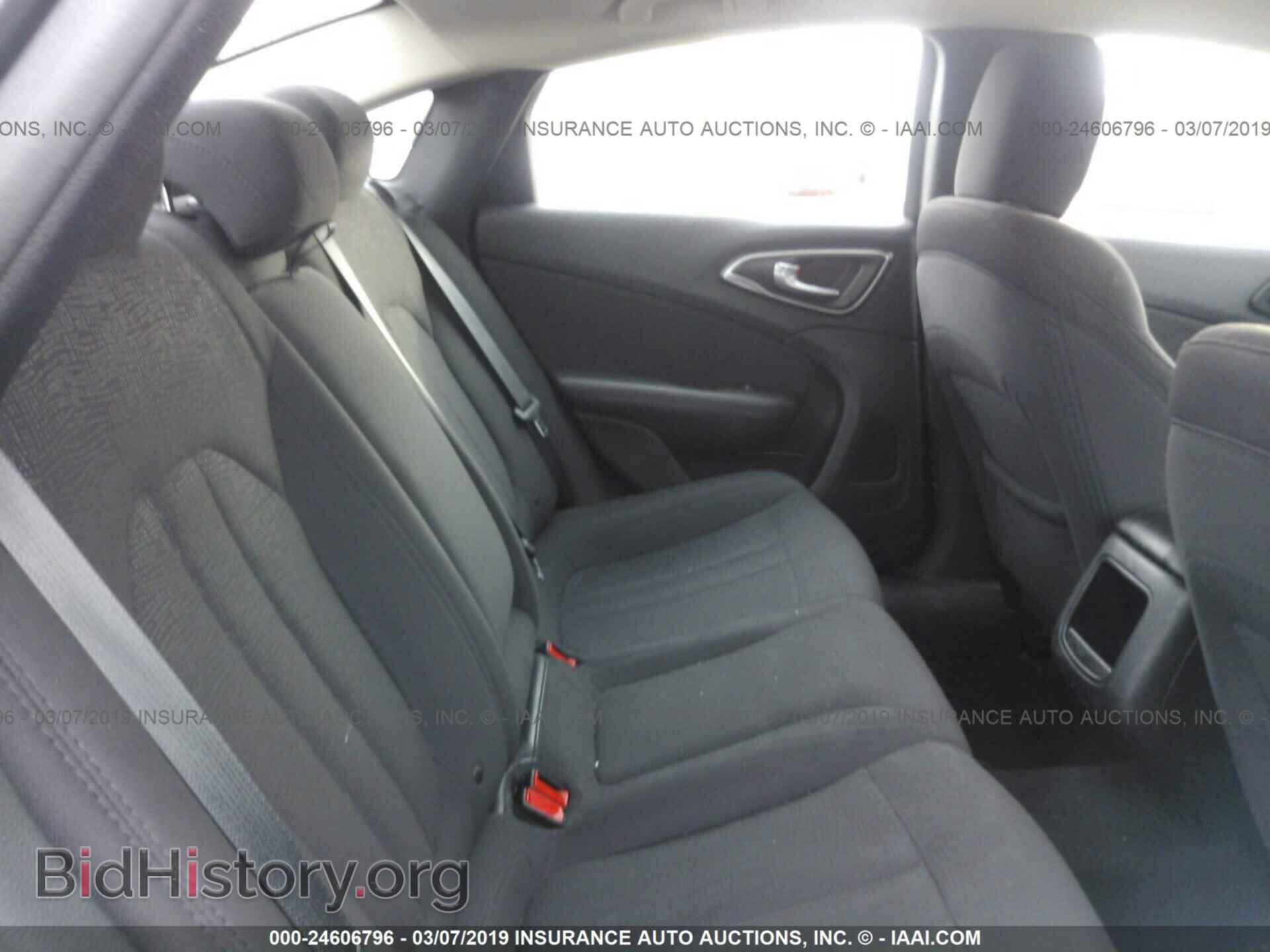 2016 CHRYSLER 200 - VIN: 1C3CCCAB6GN111904 - Photo 8
