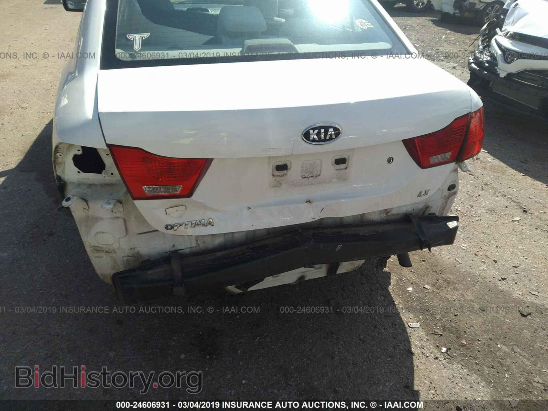 2009 KIA OPTIMA - VIN: KNAGE228295355862 - Фото 6