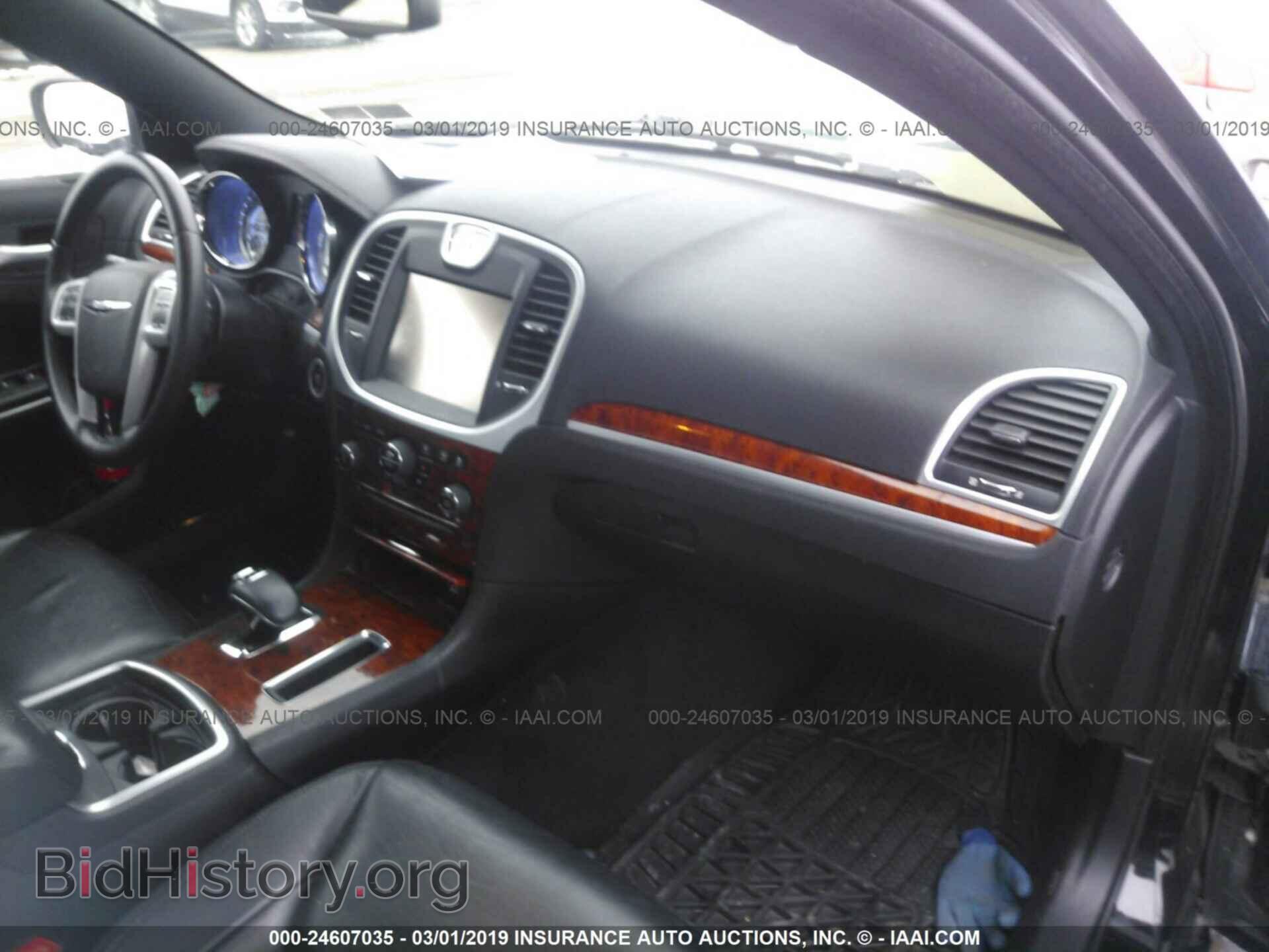 2014 CHRYSLER 300 - VIN: 2C3CCAAG9EH375771 - Фото 5