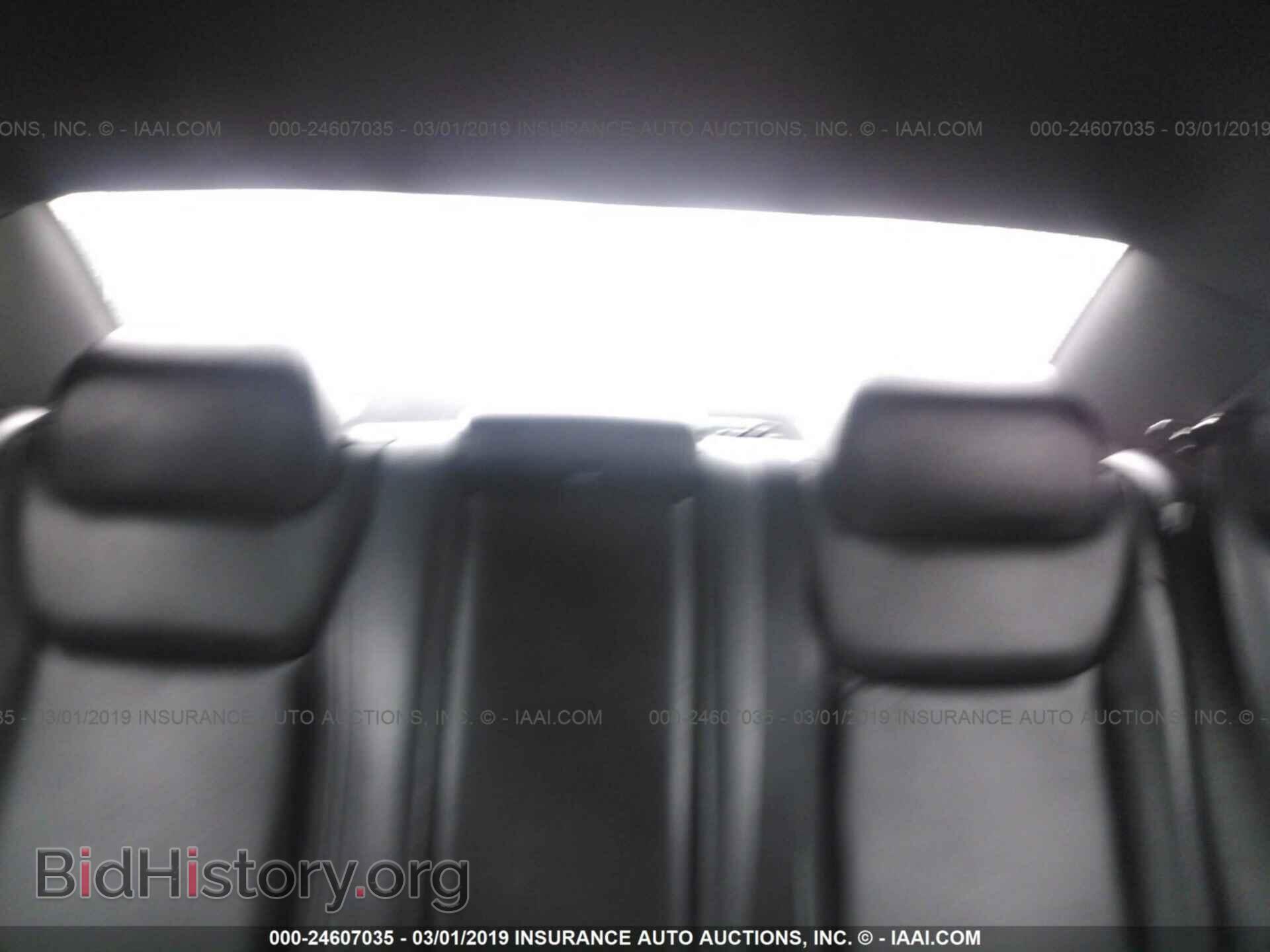 2014 CHRYSLER 300 - VIN: 2C3CCAAG9EH375771 - Фото 8