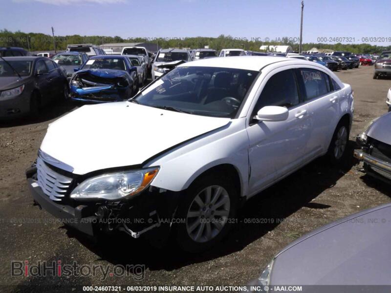 2012 Chrysler 200 (VIN 1C3CCBBB1CN124515) — photo 2 of 10