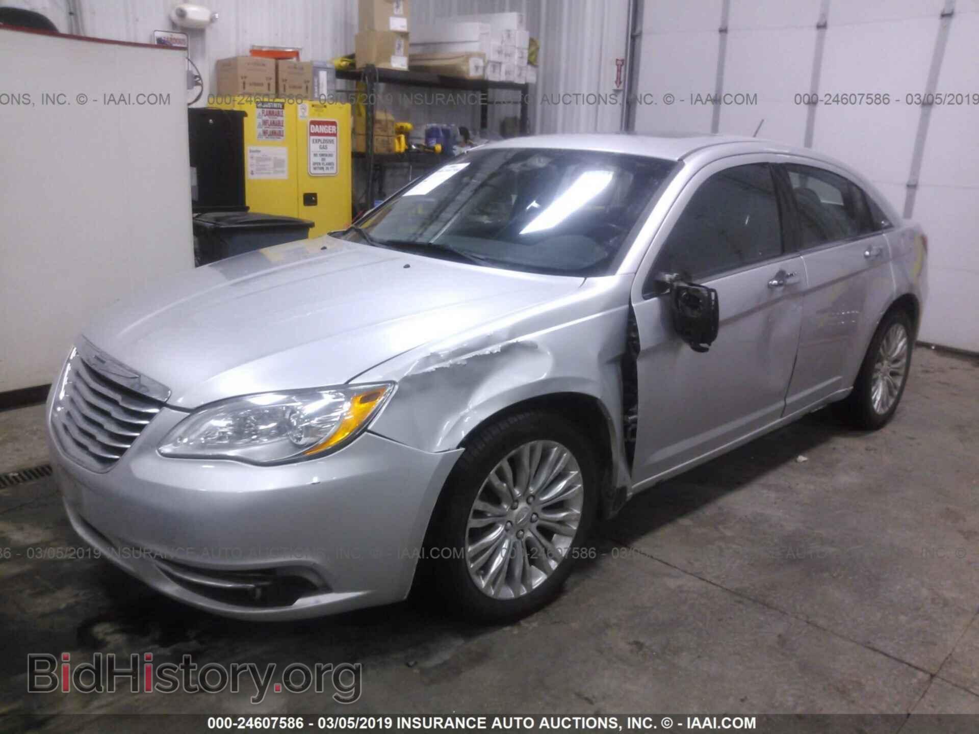 2012 CHRYSLER 200 - VIN: 1C3CCBCG0CN187843 - Photo 2