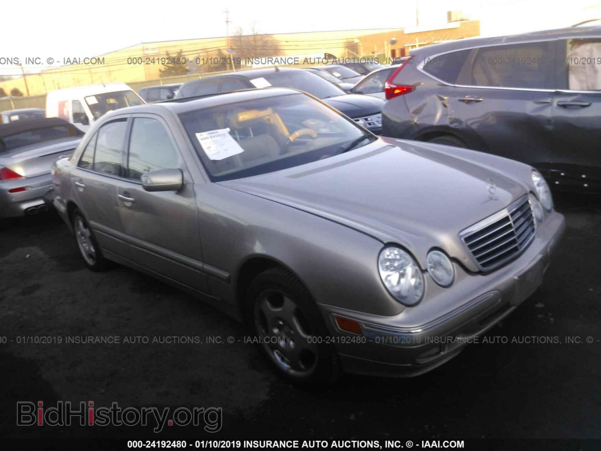 Photo WDBJF83J5YX035530 - MERCEDES-BENZ E 2000