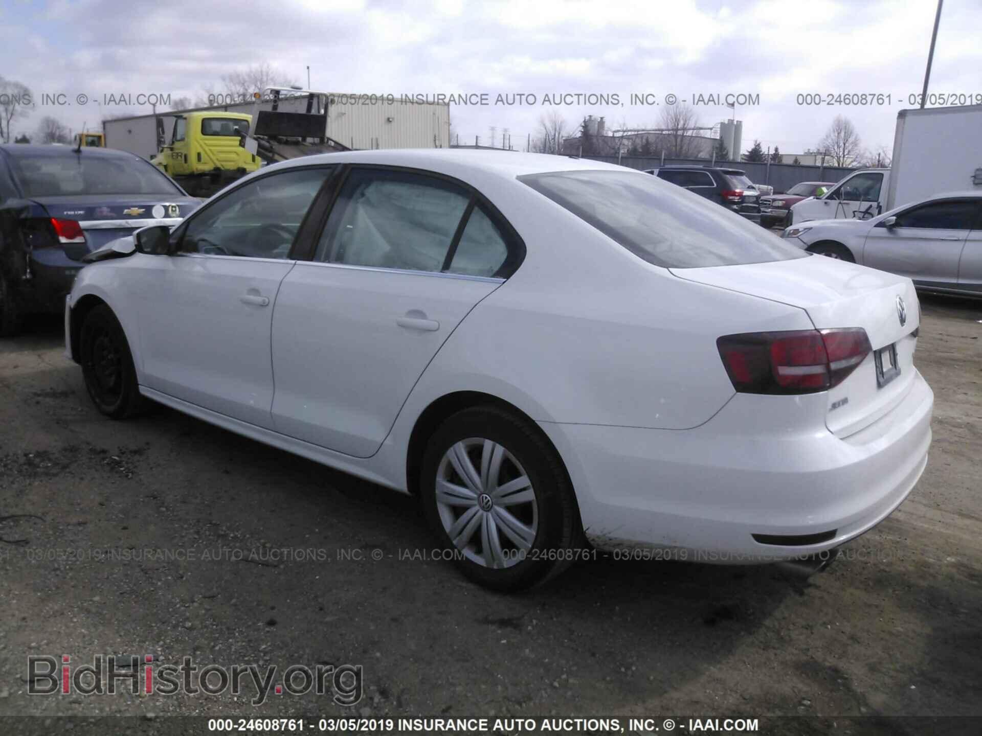 2017 VOLKSWAGEN JETTA - VIN: 3VW167AJ7HM381905 - Фото 3