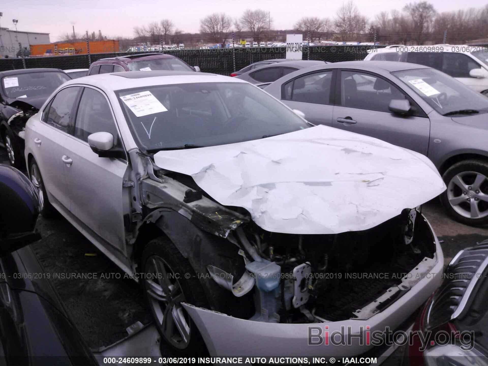 Photo 1VWBV7A31FC010343 - VOLKSWAGEN PASSAT 2015