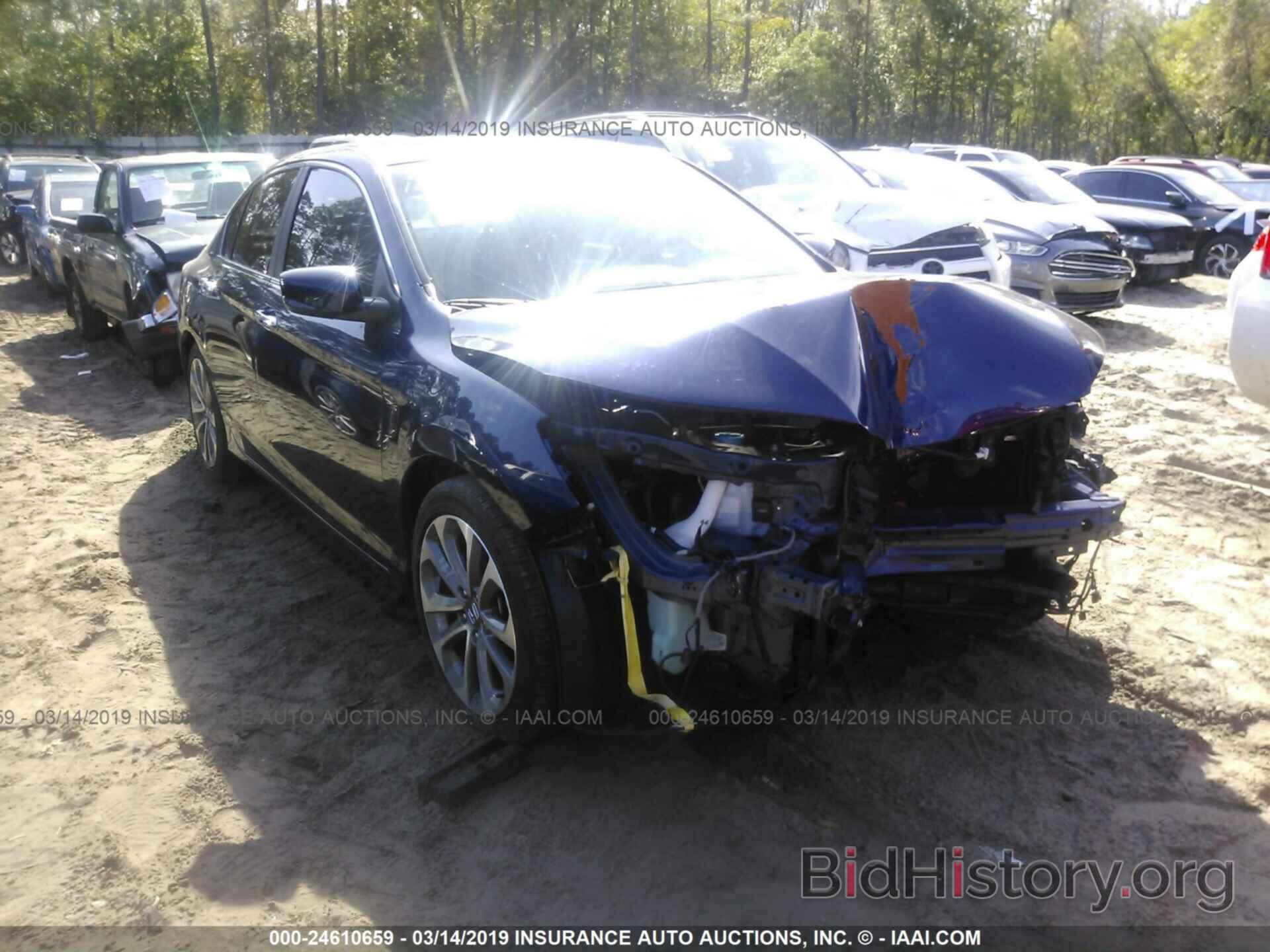 Photo 1HGCR2F58DA050843 - HONDA ACCORD 2013