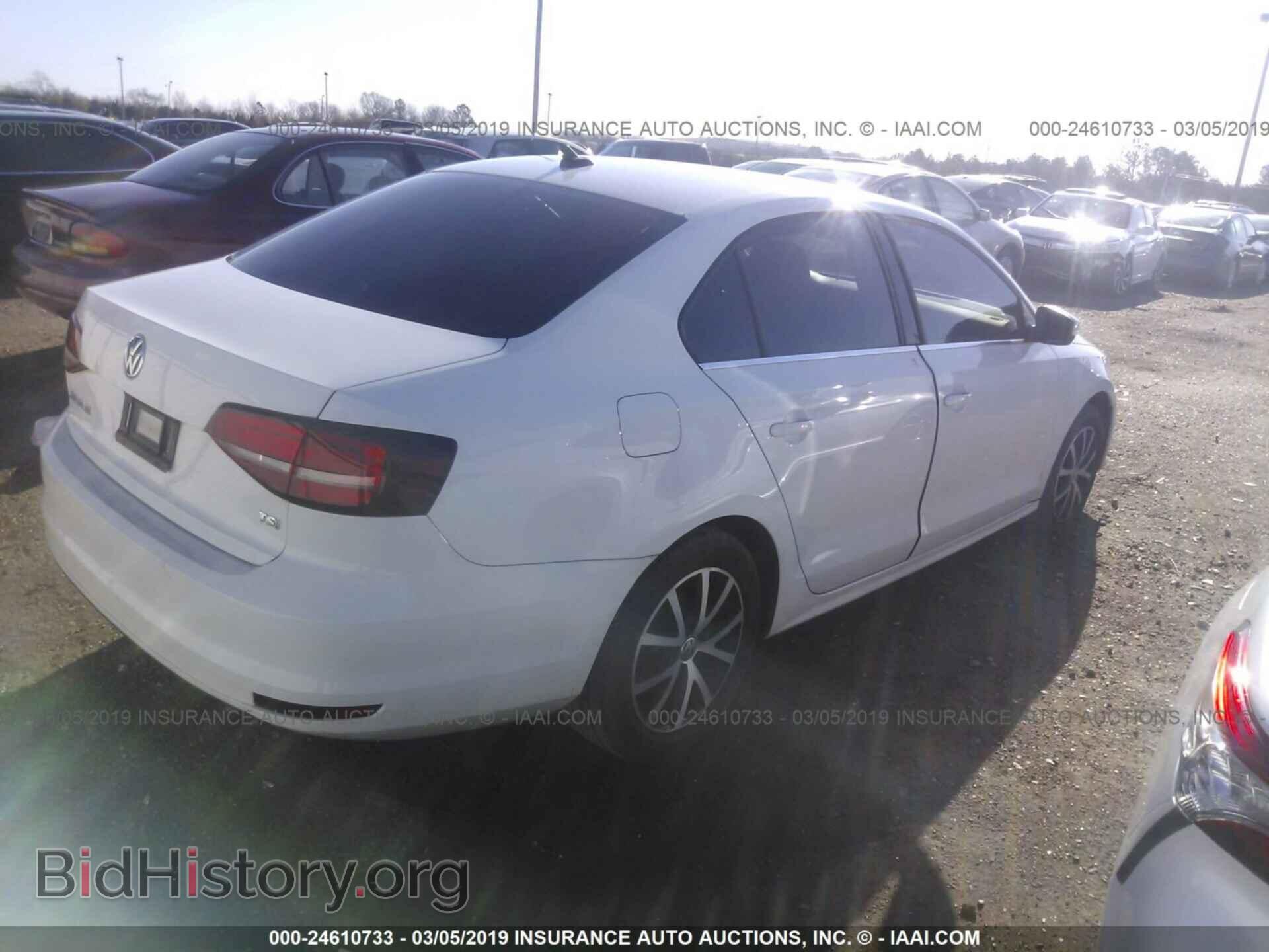 2017 VOLKSWAGEN JETTA - VIN: 3VWDB7AJ2HM290484 - Фото 4