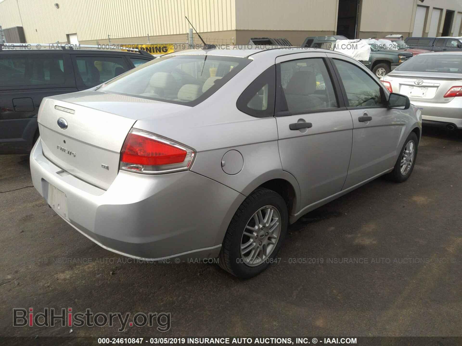 2009 FORD FOCUS - VIN: 1FAHP35N89W130581 - Фото 4
