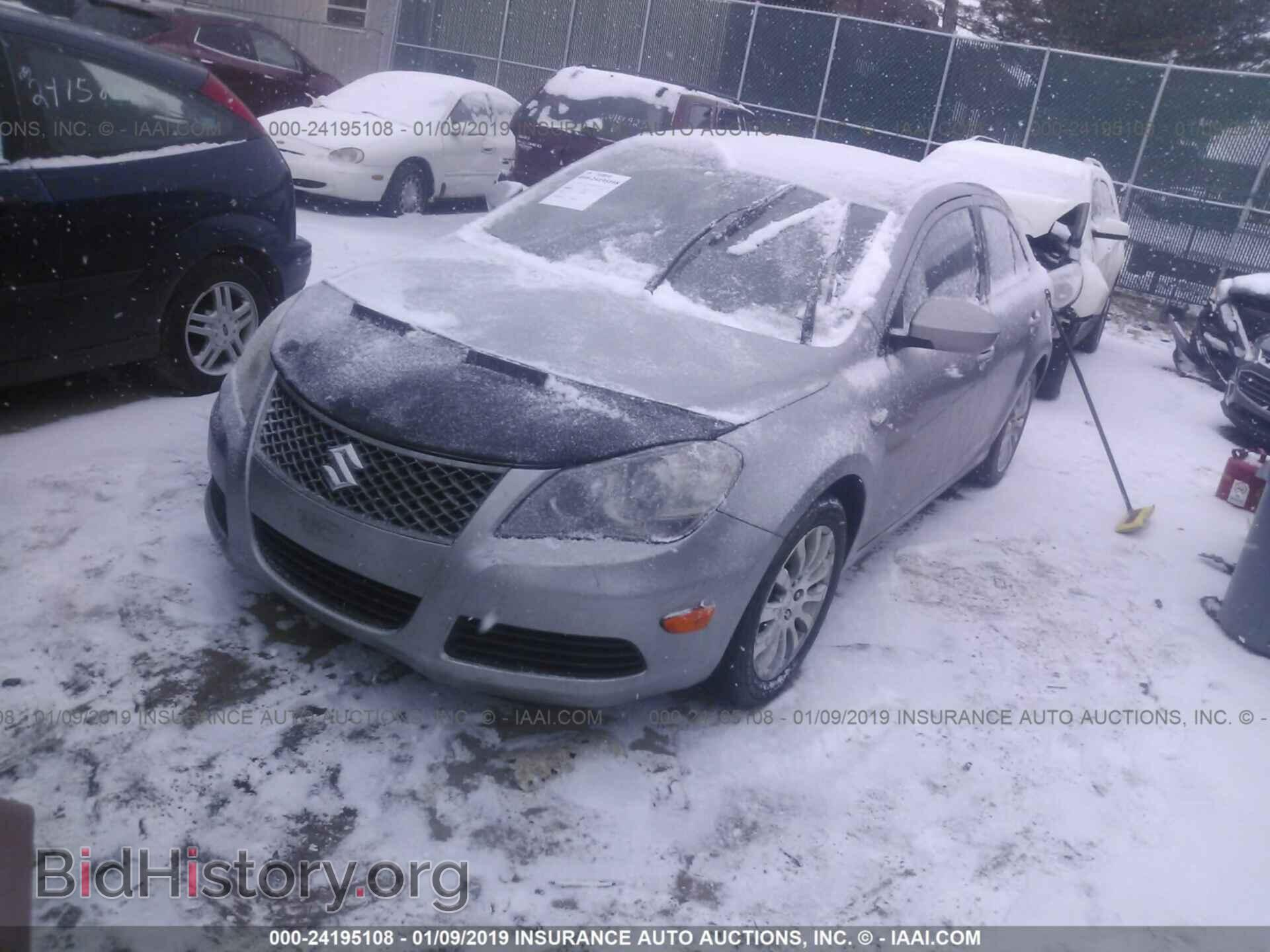 2010 SUZUKI KIZASHI - VIN: JS2RE9A32A6100191 - Photo 2