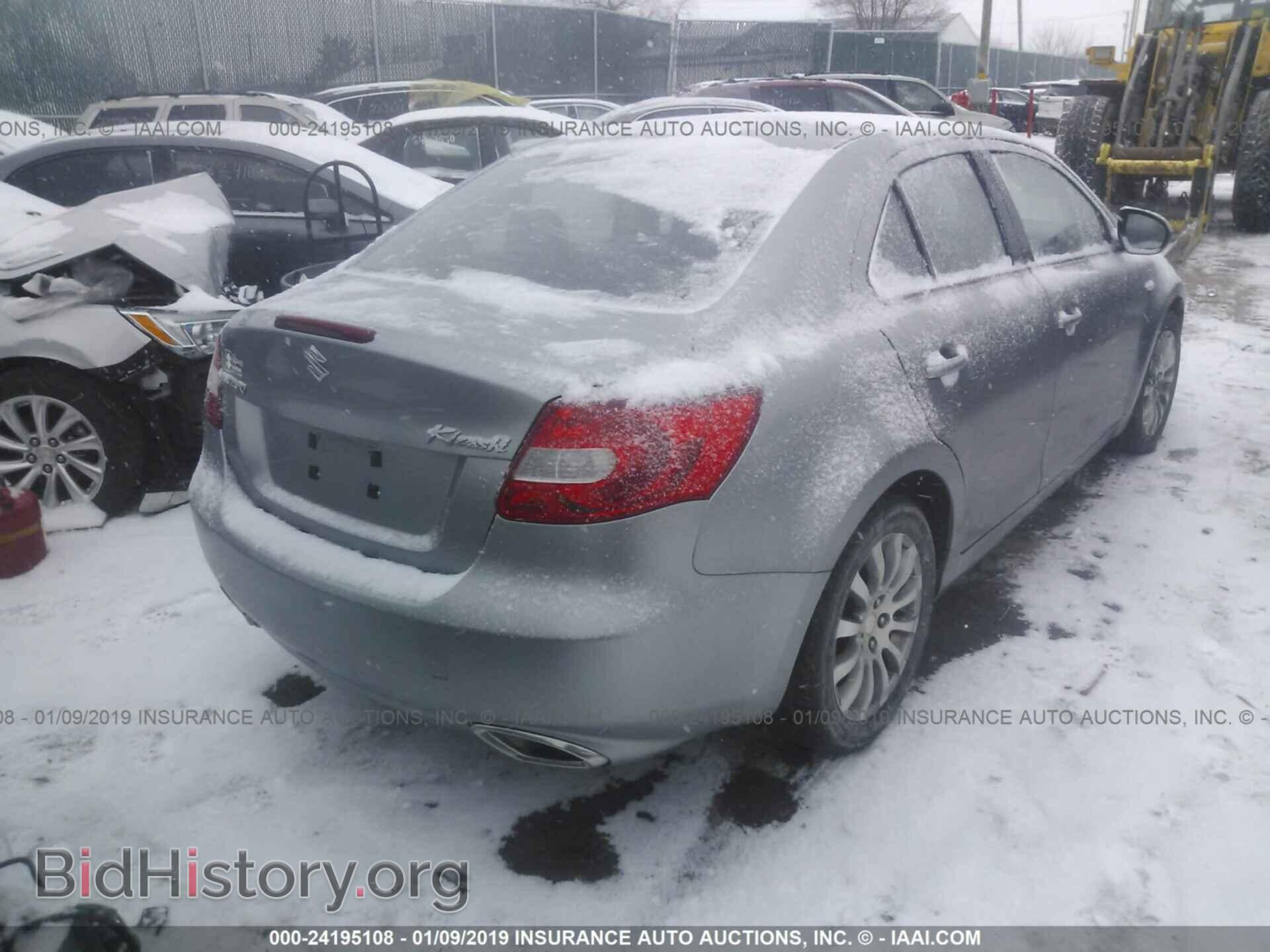 2010 SUZUKI KIZASHI - VIN: JS2RE9A32A6100191 - Photo 4