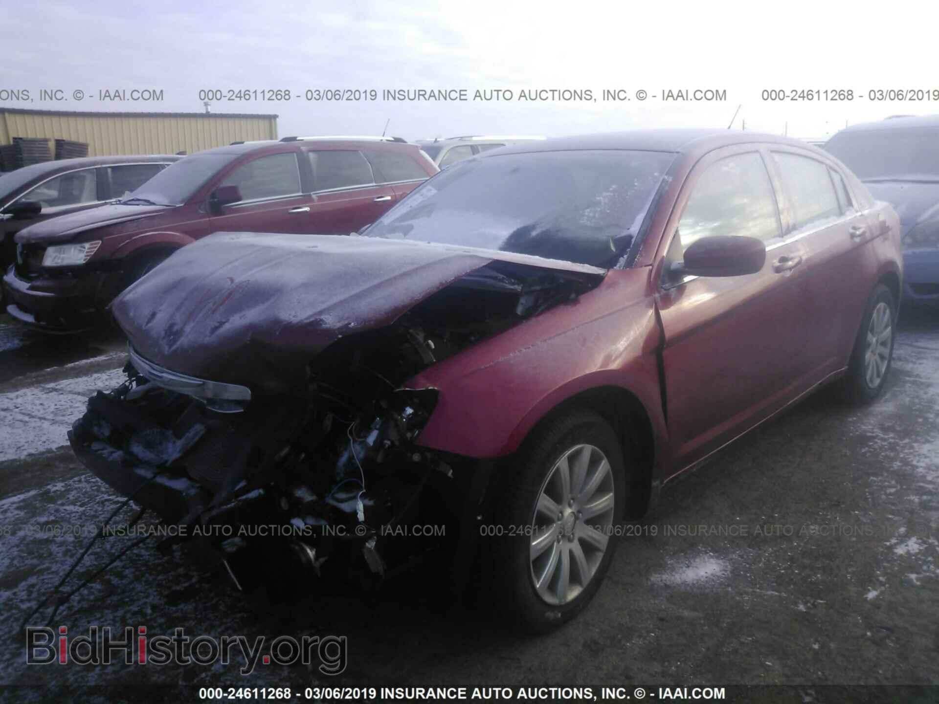 2011 CHRYSLER 200 - VIN: 1C3BC1FB4BN539844 - Фото 2