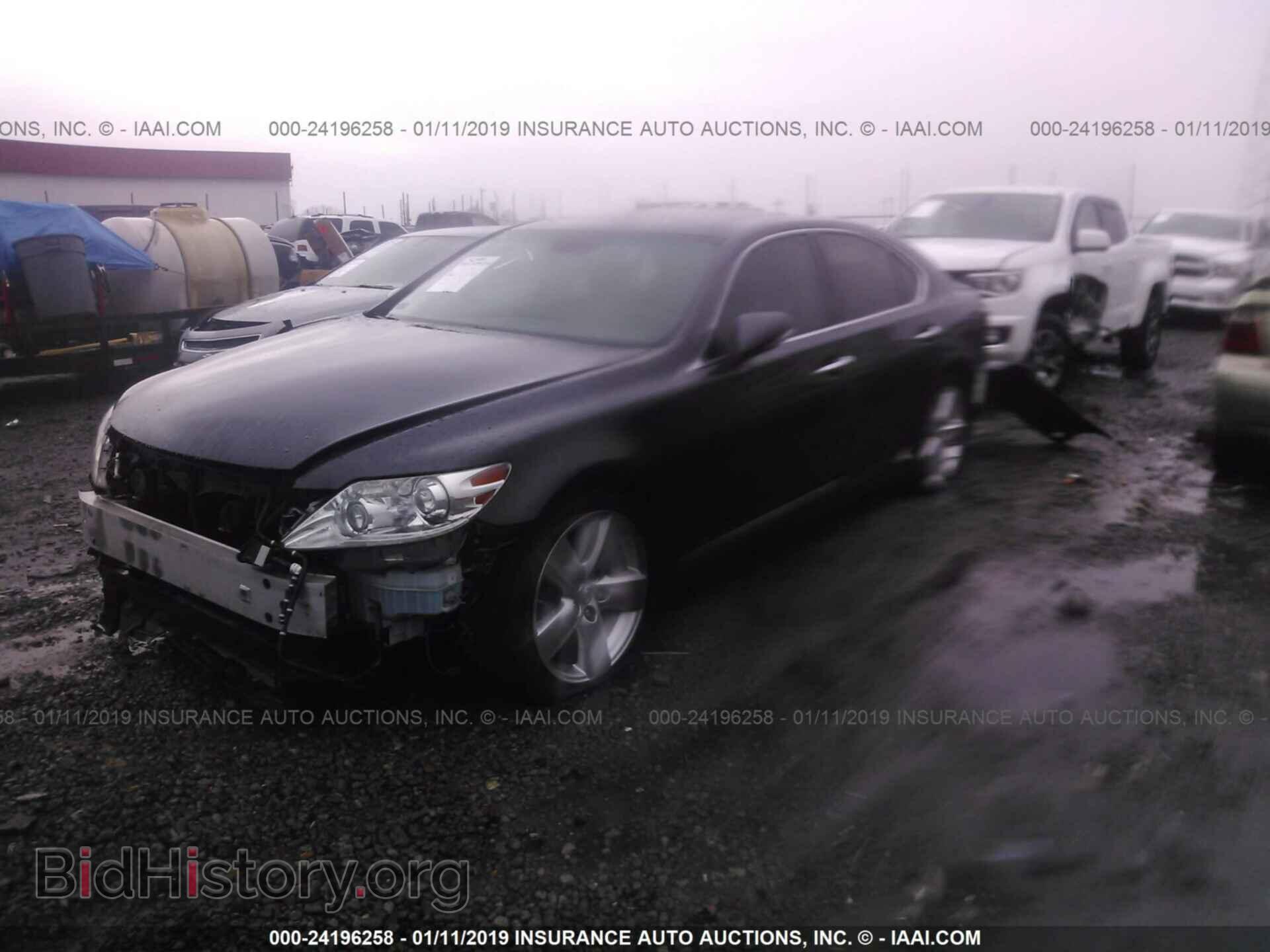 2010 LEXUS LS - VIN: JTHBL5EF0A5097598 - Фото 2