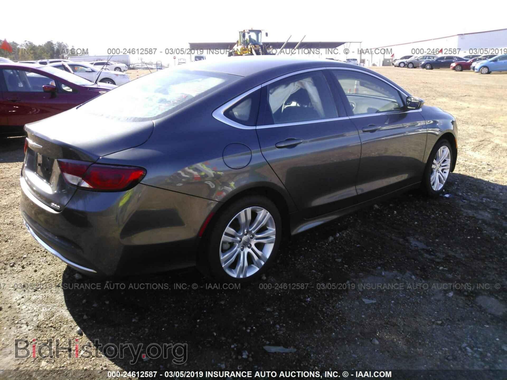 2016 CHRYSLER 200 - VIN: 1C3CCCABXGN109136 - Photo 4