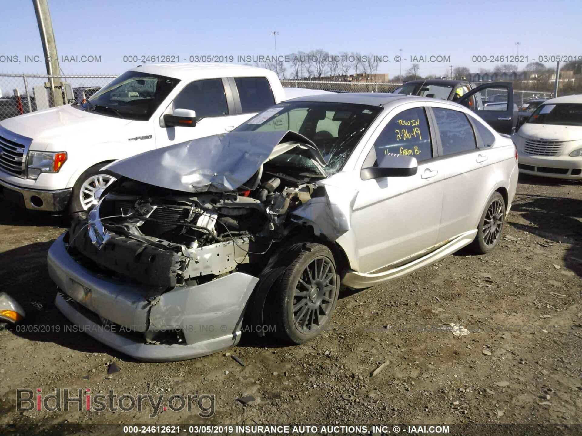 2009 FORD FOCUS - VIN: 1FAHP36N09W111408 - Photo 2