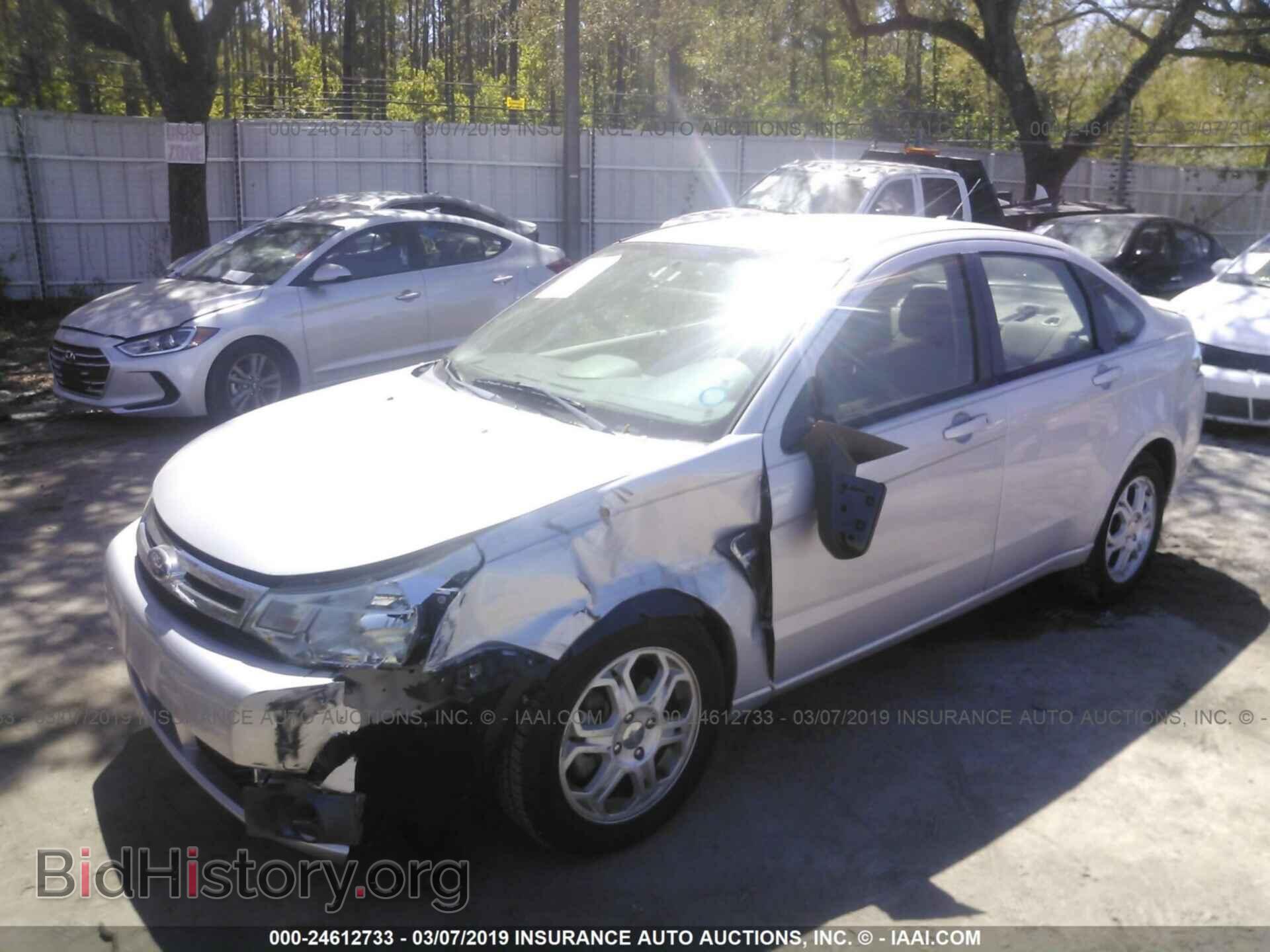 2008 FORD FOCUS - VIN: 1FAHP35N58W161267 - Фото 2