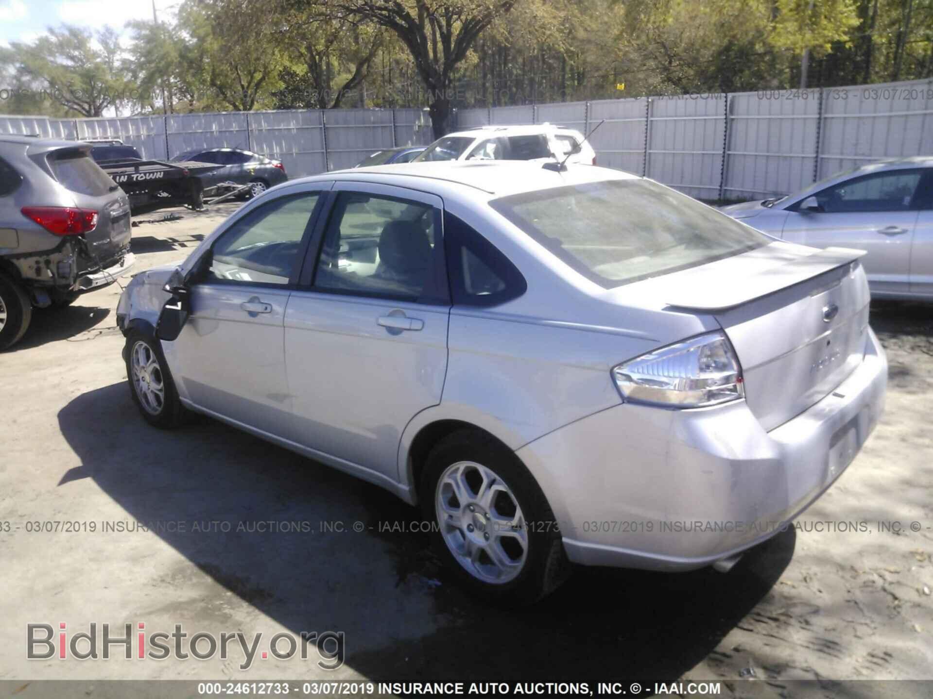 2008 FORD FOCUS - VIN: 1FAHP35N58W161267 - Фото 3