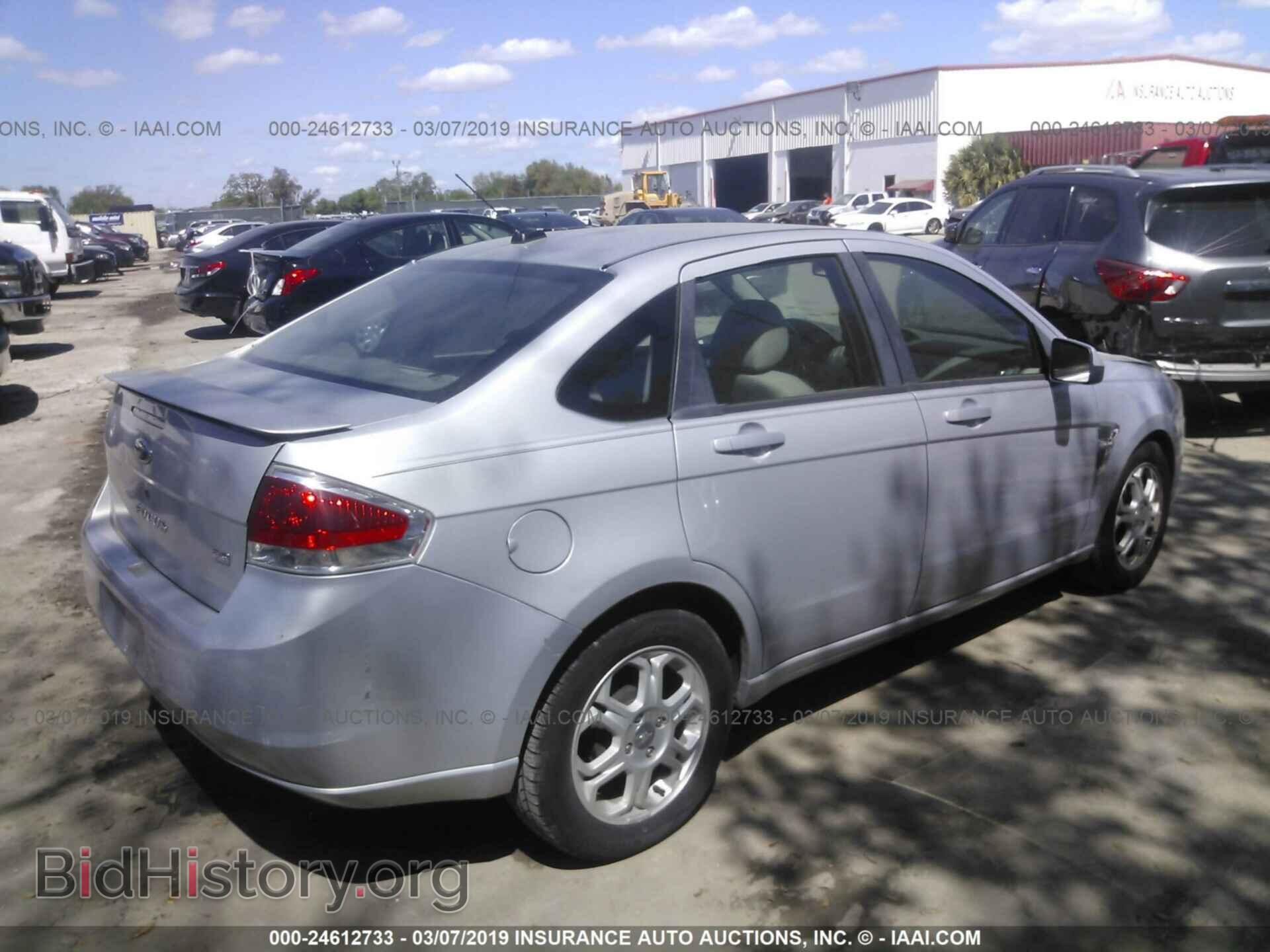 2008 FORD FOCUS - VIN: 1FAHP35N58W161267 - Фото 4
