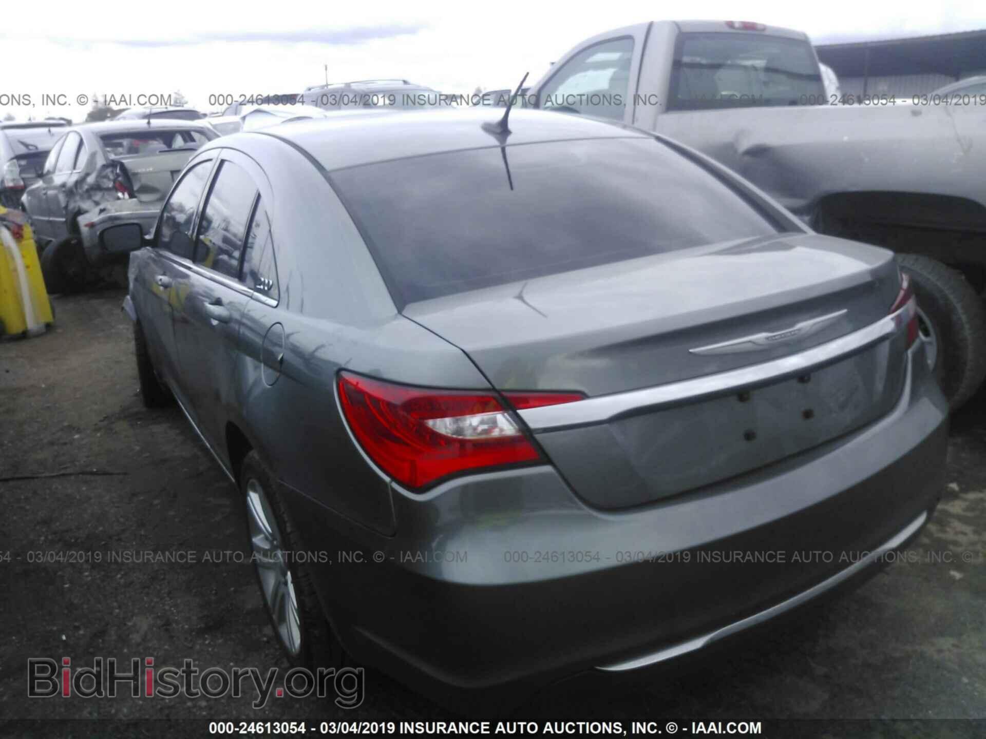 2013 CHRYSLER 200 - VIN: 1C3CCBBB8DN542913 - Фото 3