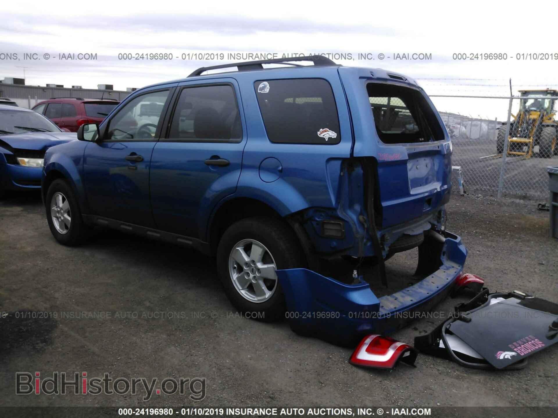 2011 FORD ESCAPE - VIN: 1FMCU0DGXBKC04414 - Фото 3