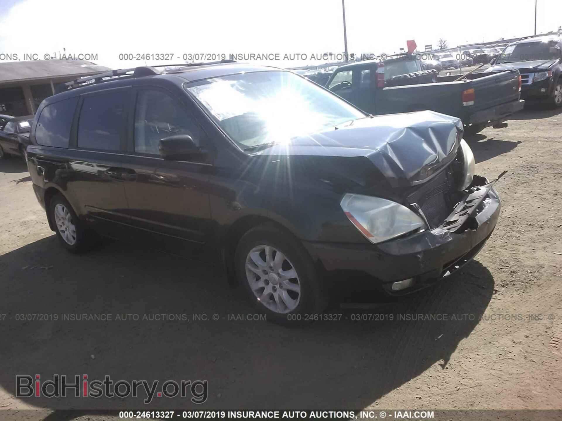 Фотография KNDMB233766017722 - KIA SEDONA 2006