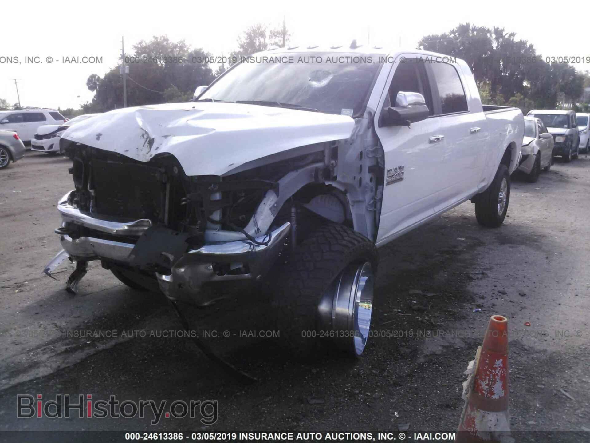2017 RAM 2500 - VIN: 3C6UR5NL2HG584035 - Фото 2
