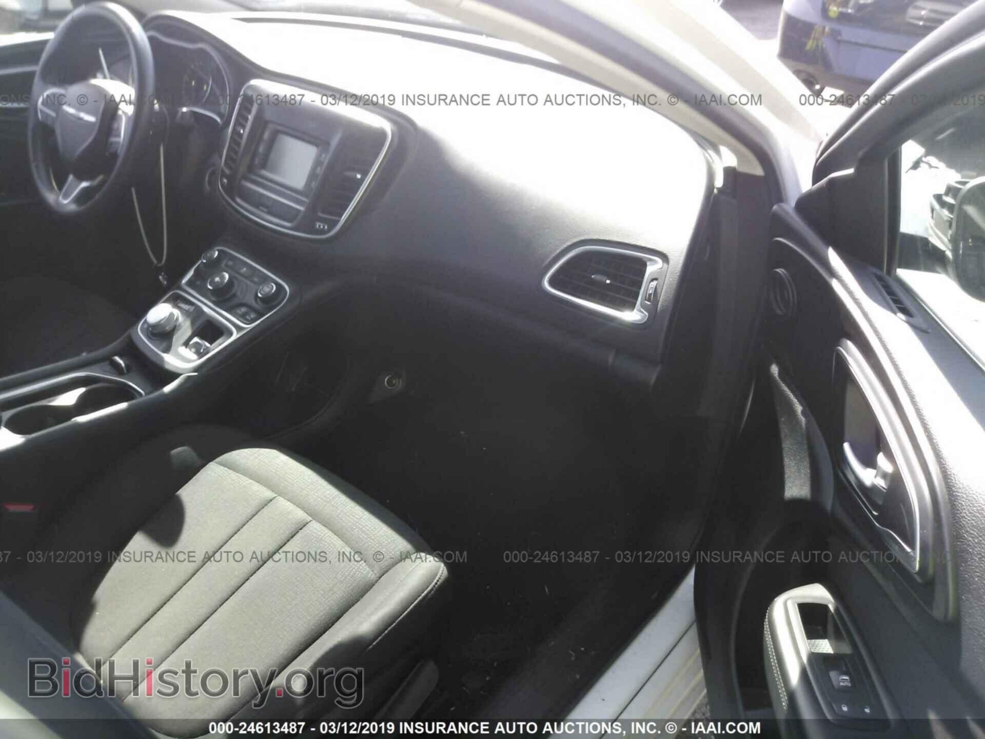 2016 CHRYSLER 200 - VIN: 1C3CCCAB7GN152591 - Photo 5